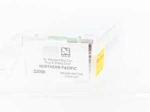 N Scale Micro-Trains MTL 22090 NP Northern Pacific Railway 40' Box Car #8135