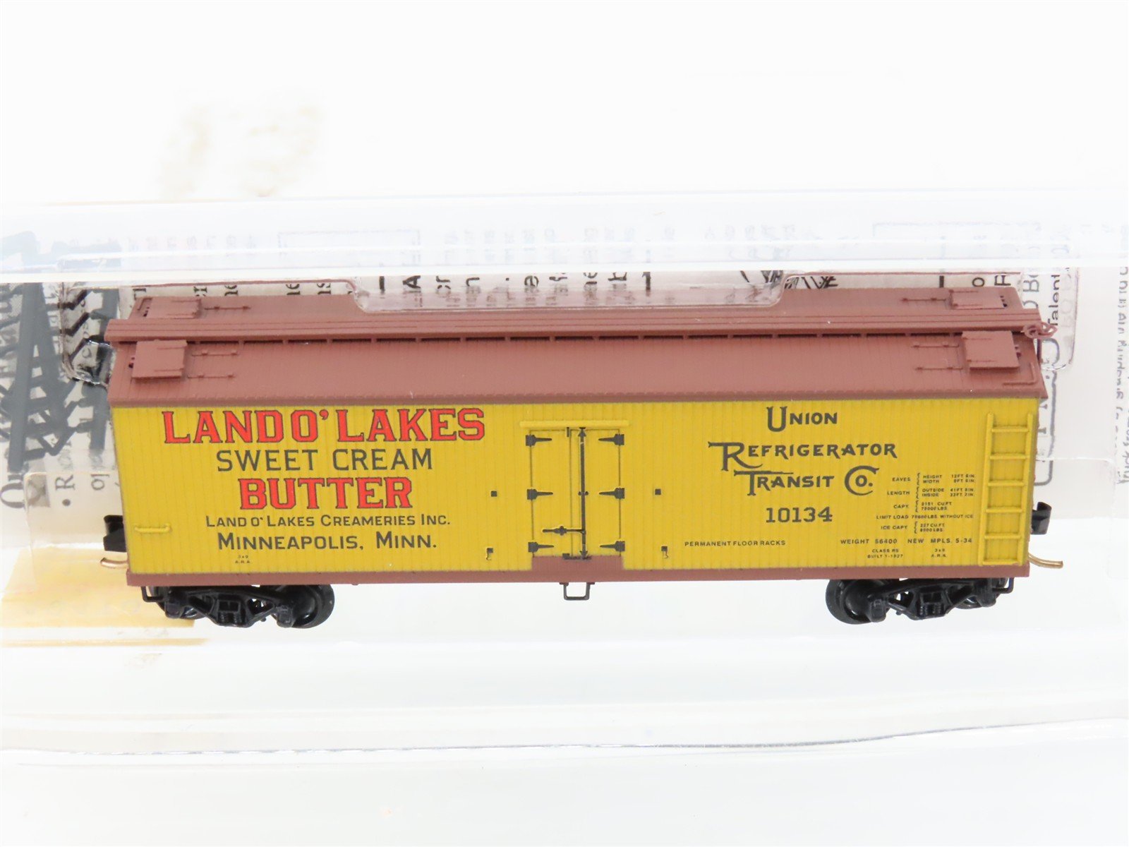 N Scale Micro-Trains MTL 49470 URTC Land O' Lakes Butter 40' Wood Reefer #10134