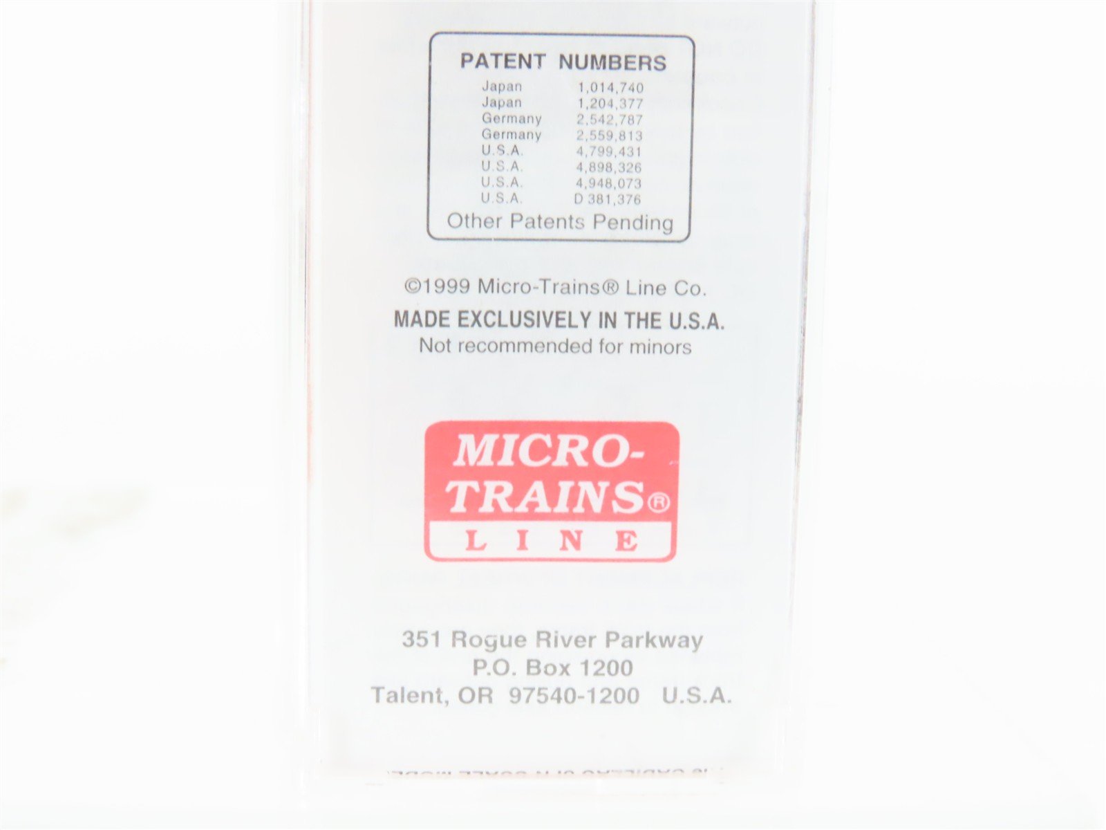 N Scale Micro-Trains MTL 20506 WP Western Pacific Feather 40' Box Car #1952