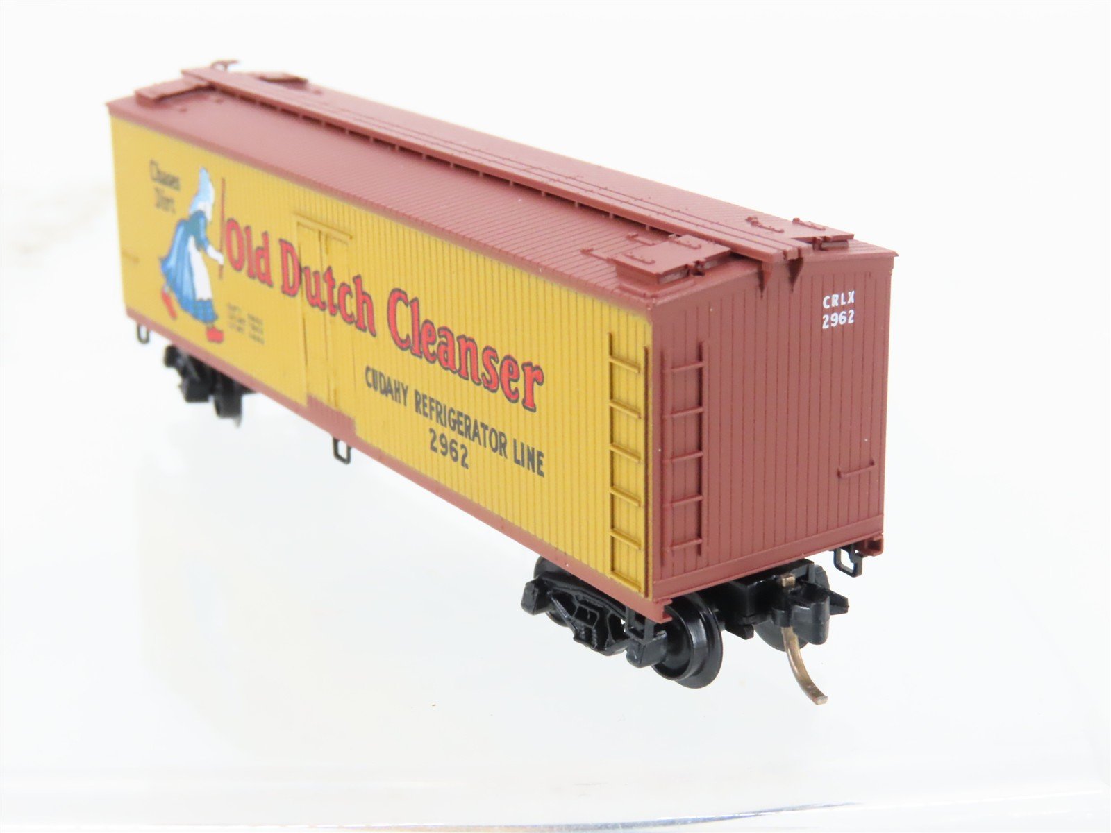 N Scale Micro-Trains MTL 49010 CRLX Old Dutch Cleanser 40' Wood Reefer #2962