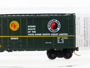 N Scale Micro-Trains MTL 21210 NP Northern Pacific 40' Plug Door Box Car #98593