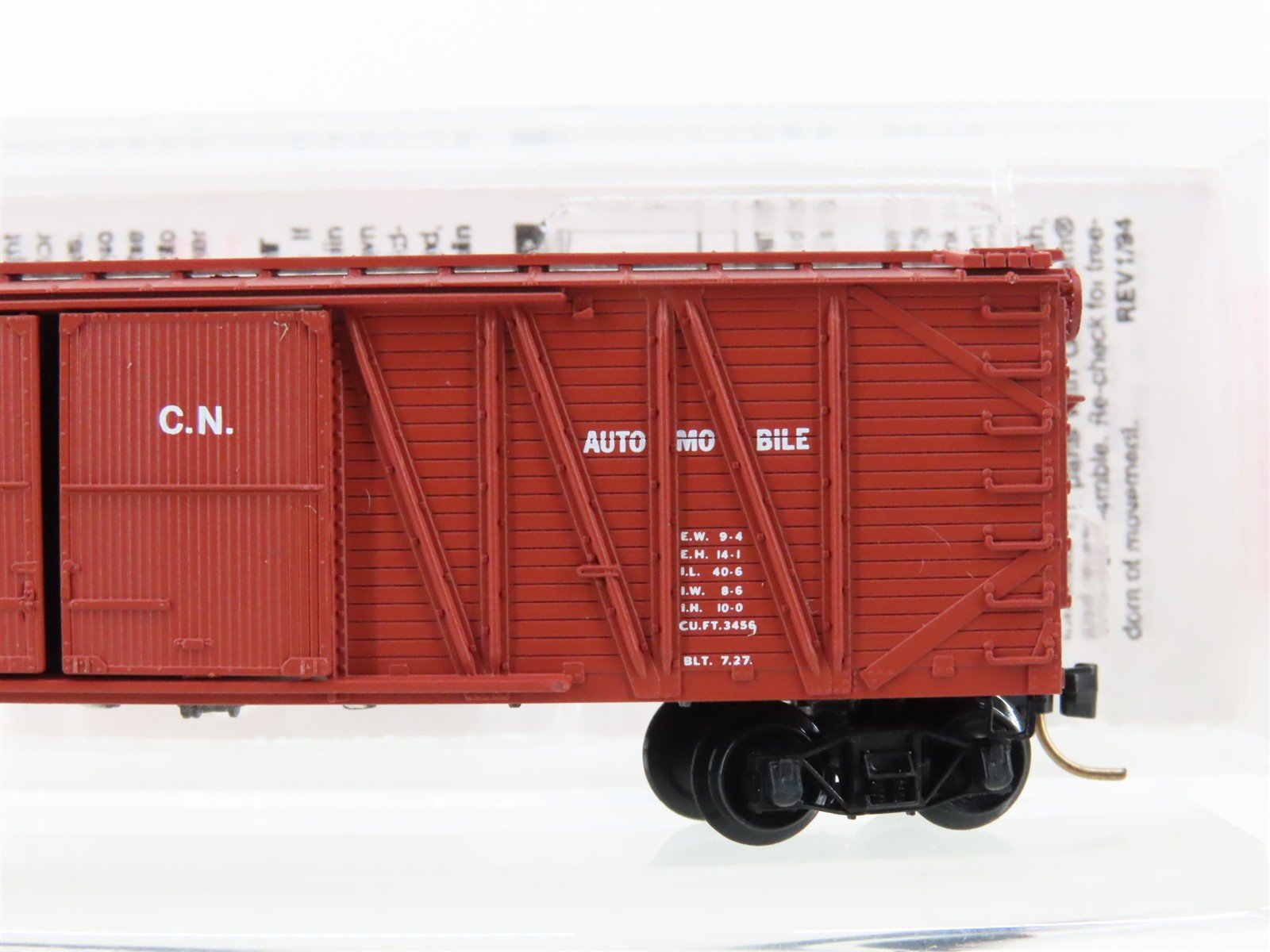 N Micro-Trains MTL 29070 CN Canadian National 40' Automobile Box Car #582596