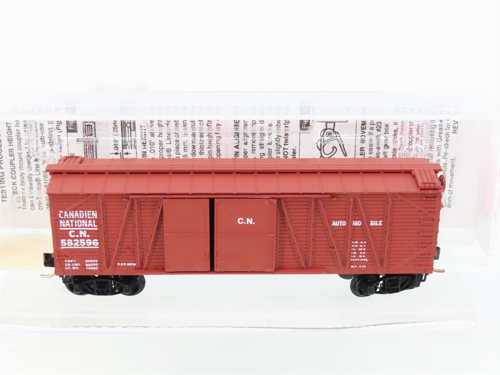 N Micro-Trains MTL 29070 CN Canadian National 40' Automobile Box Car #582596