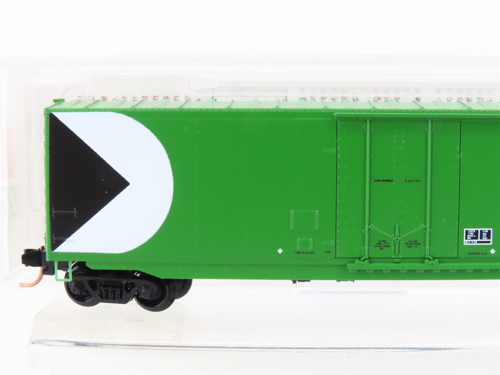 N Micro-Trains MTL 38250 CP Rail Canadian Pacific 50' Plug Door Box Car #80781
