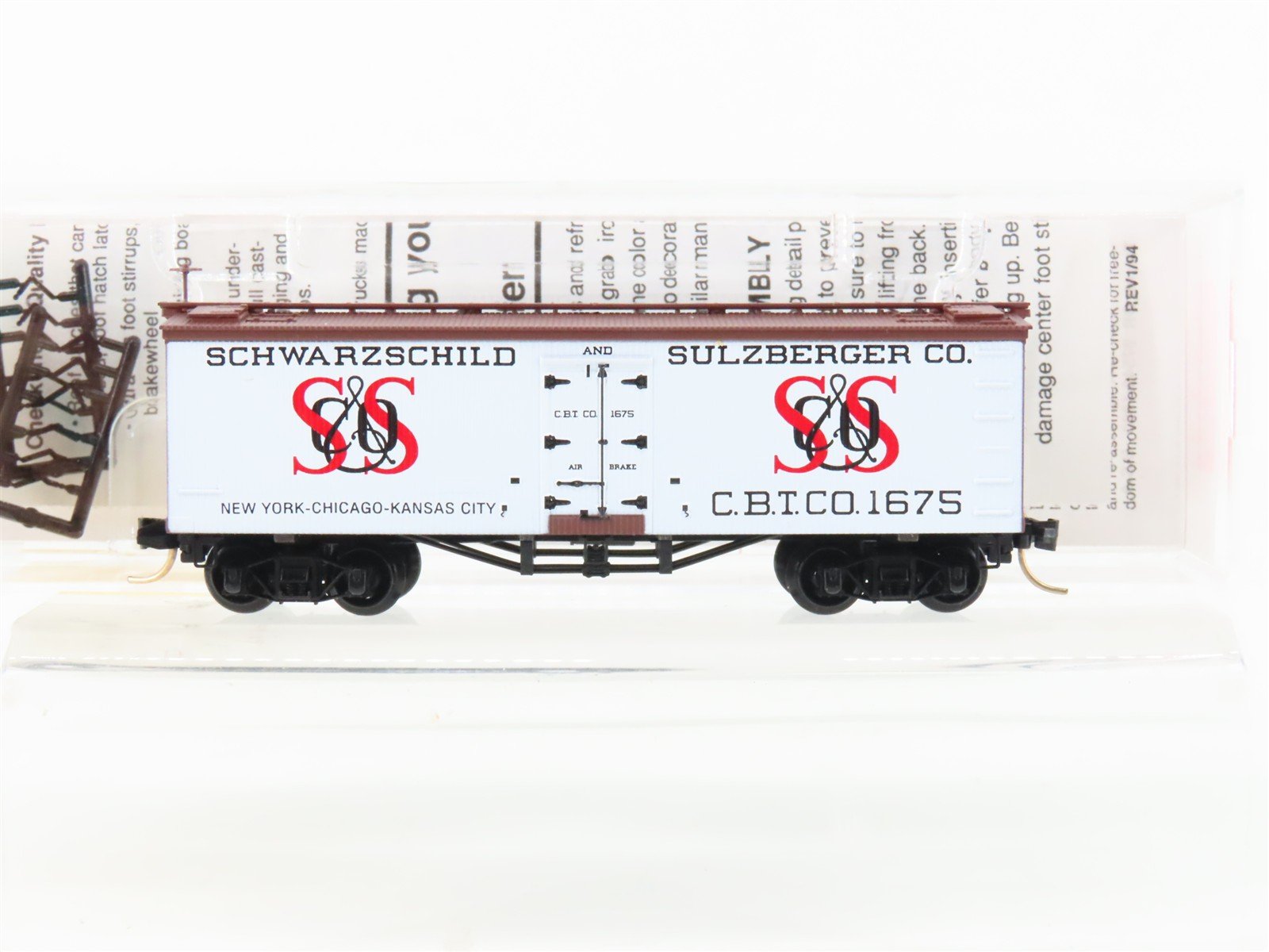 N Scale Micro-Trains MTL 58020 CBTCO Schwarzchild & Sulzberger 36' Reefer #1675