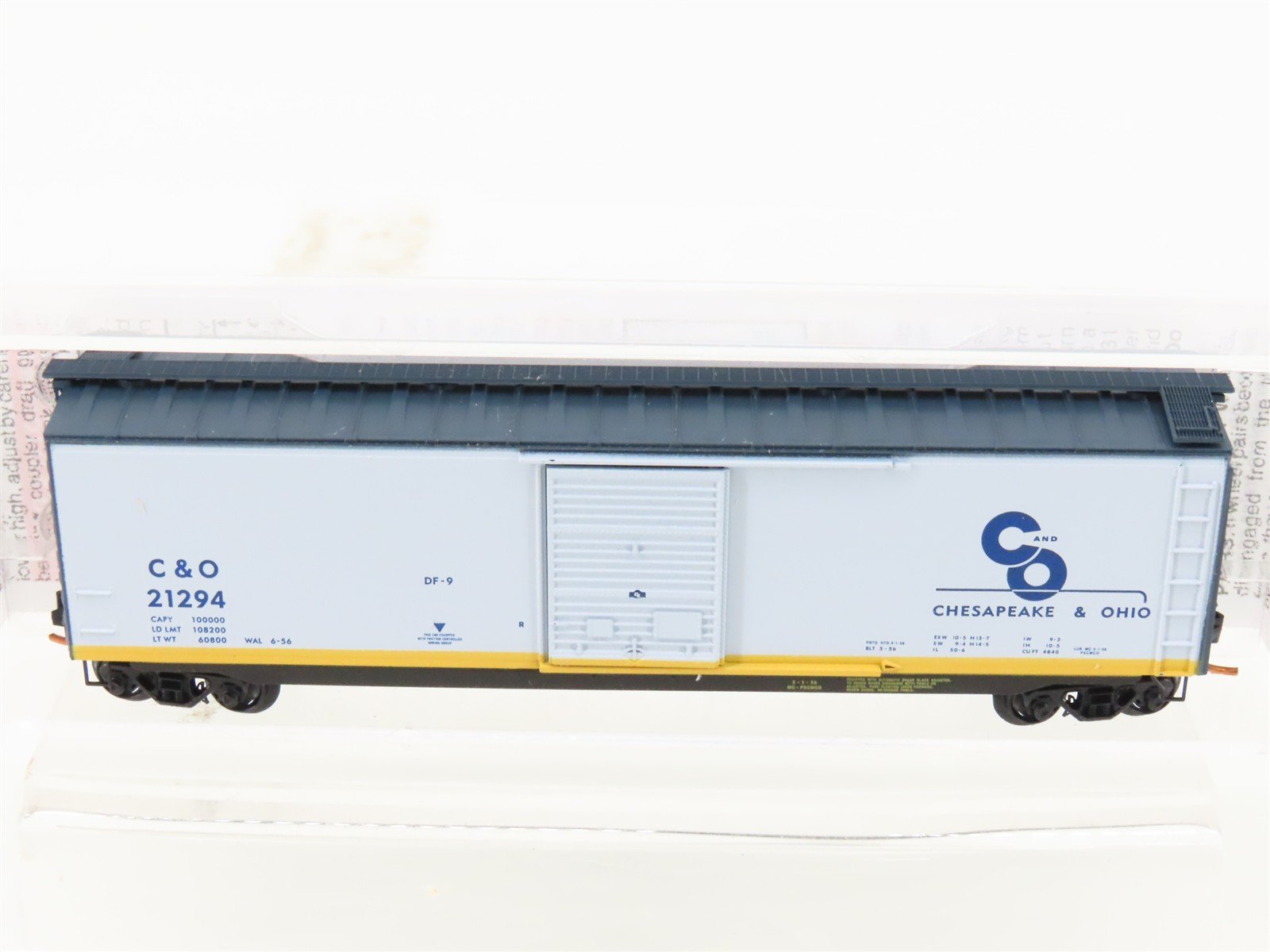 N Micro-Trains MTL 03100074 C&O Chesapeake & Ohio 50' Single Door Box Car 21294