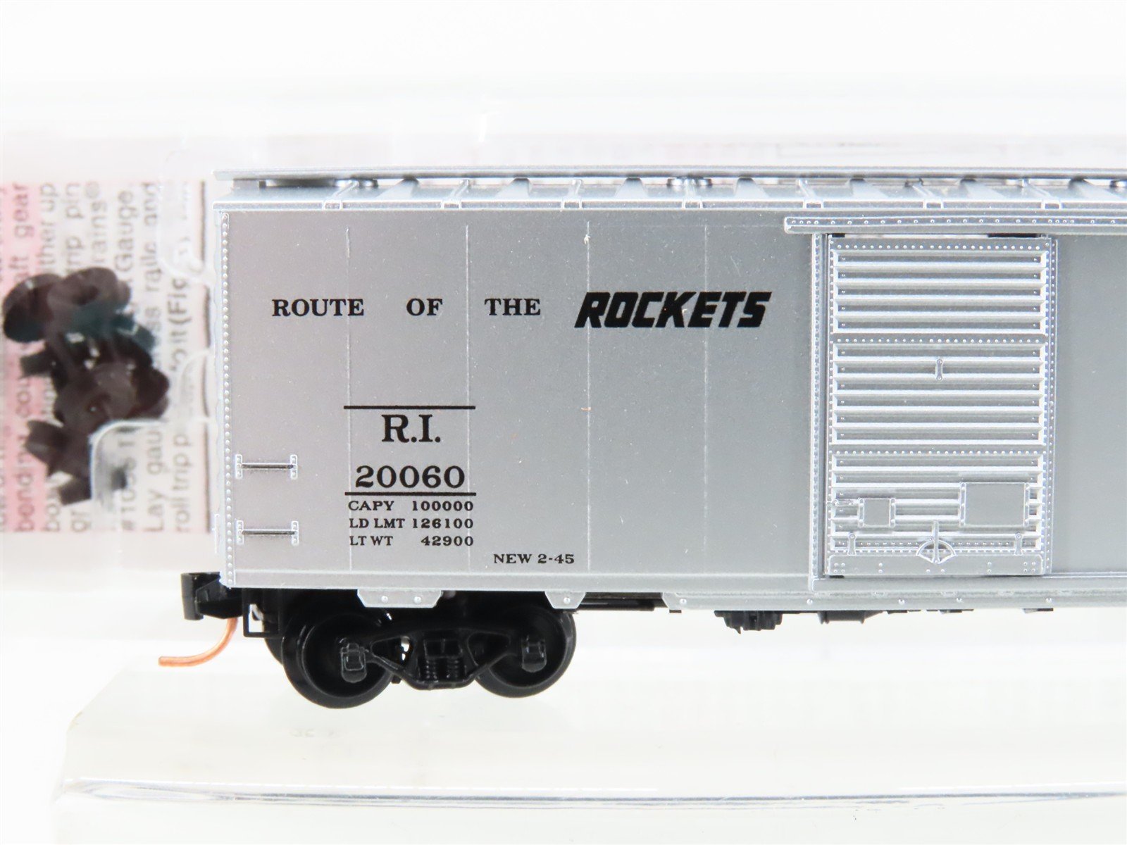 N Micro-Trains MTL 20676 RI Rock Island Route of the Rockets 40' Box Car #20060