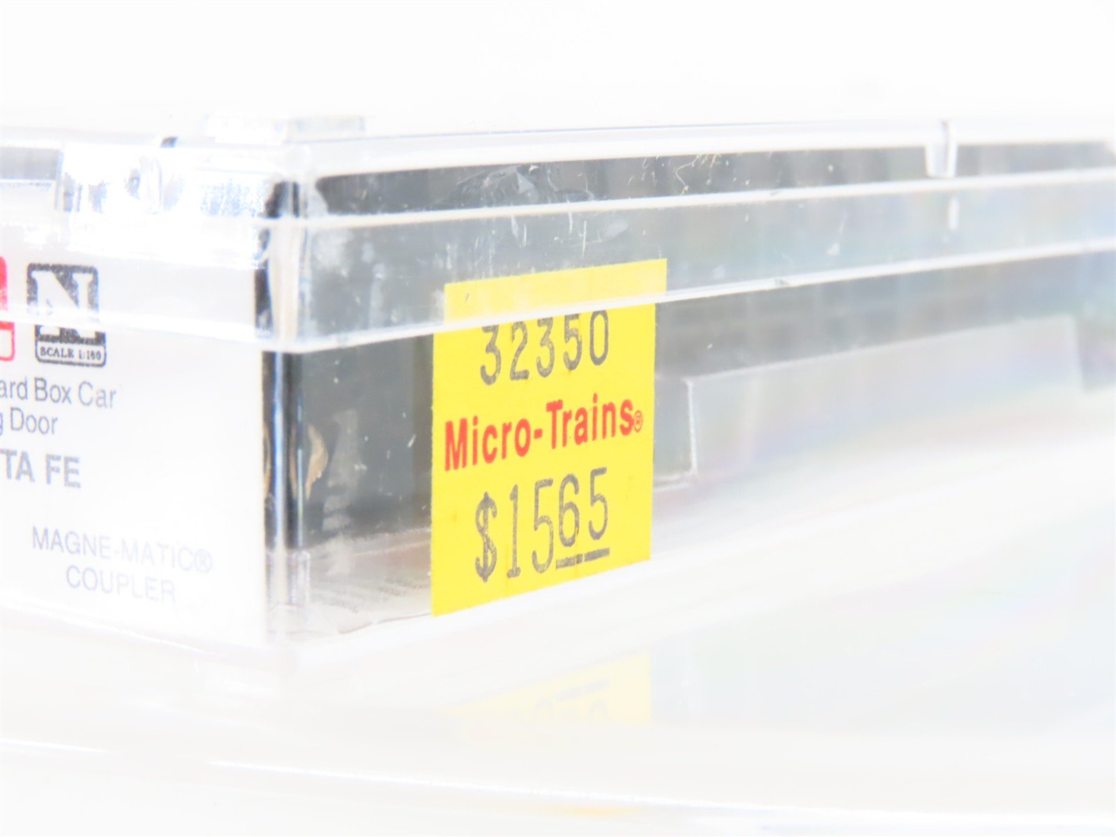 N Scale Micro-Trains MTL 32350 SFRB Santa Fe 50' Plug Door Box Car #6572