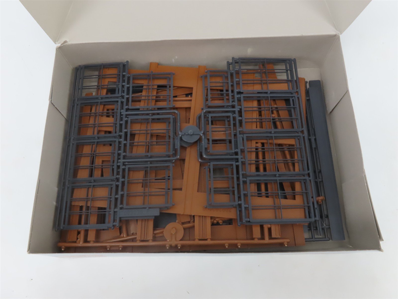HO 1/87 Scale Walthers Cornerstone Kit #933-3039 Backshop Building