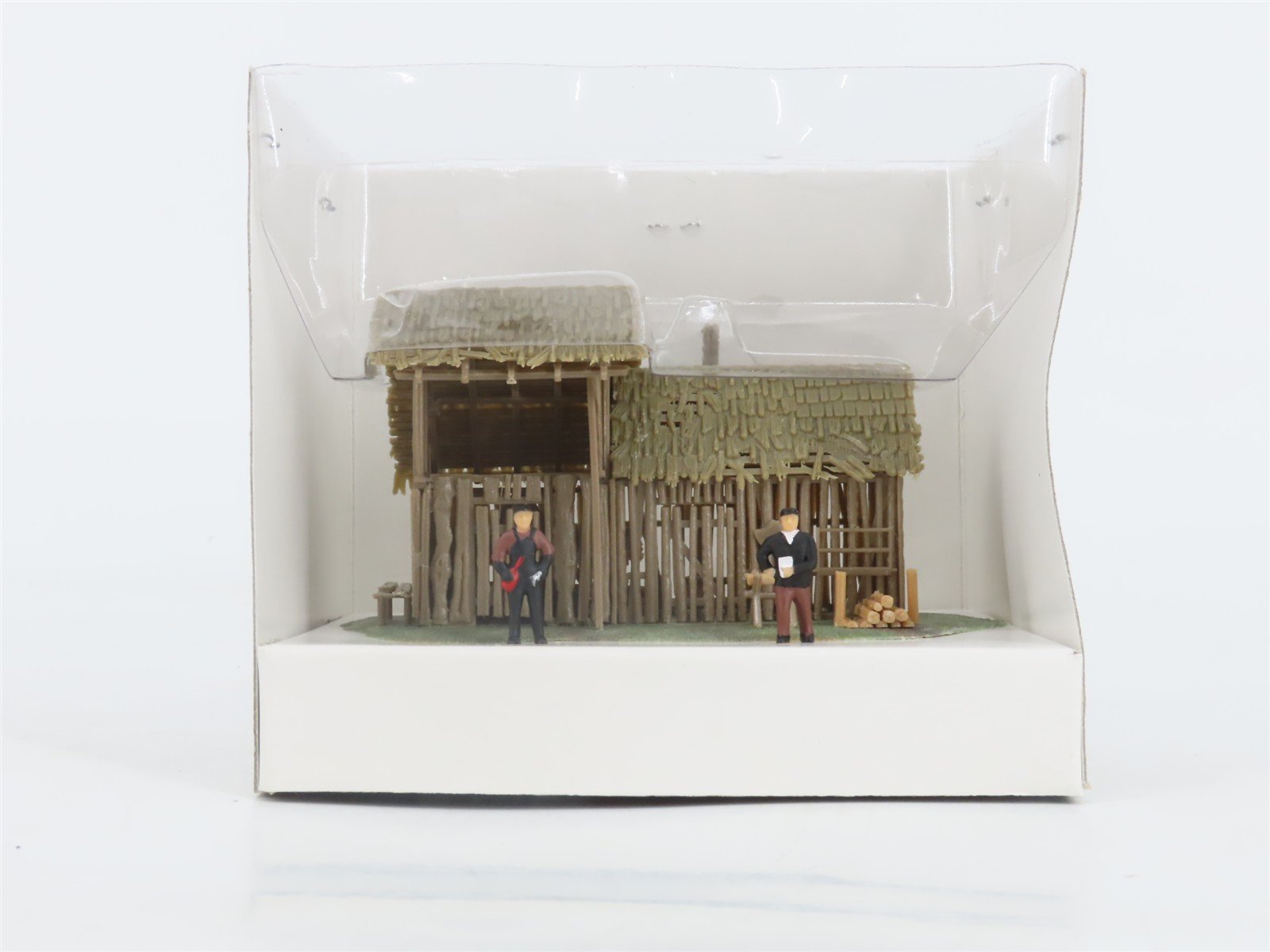HO 1/87 Scale Model Power 641 Old Storage Shed w/ Figures