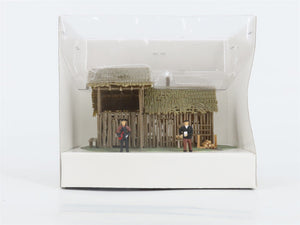HO 1/87 Scale Model Power 641 Old Storage Shed w/ Figures