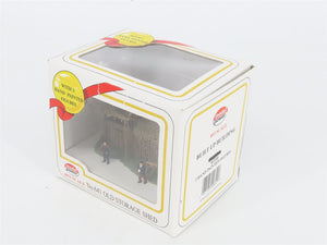 HO 1/87 Scale Model Power 641 Old Storage Shed w/ Figures