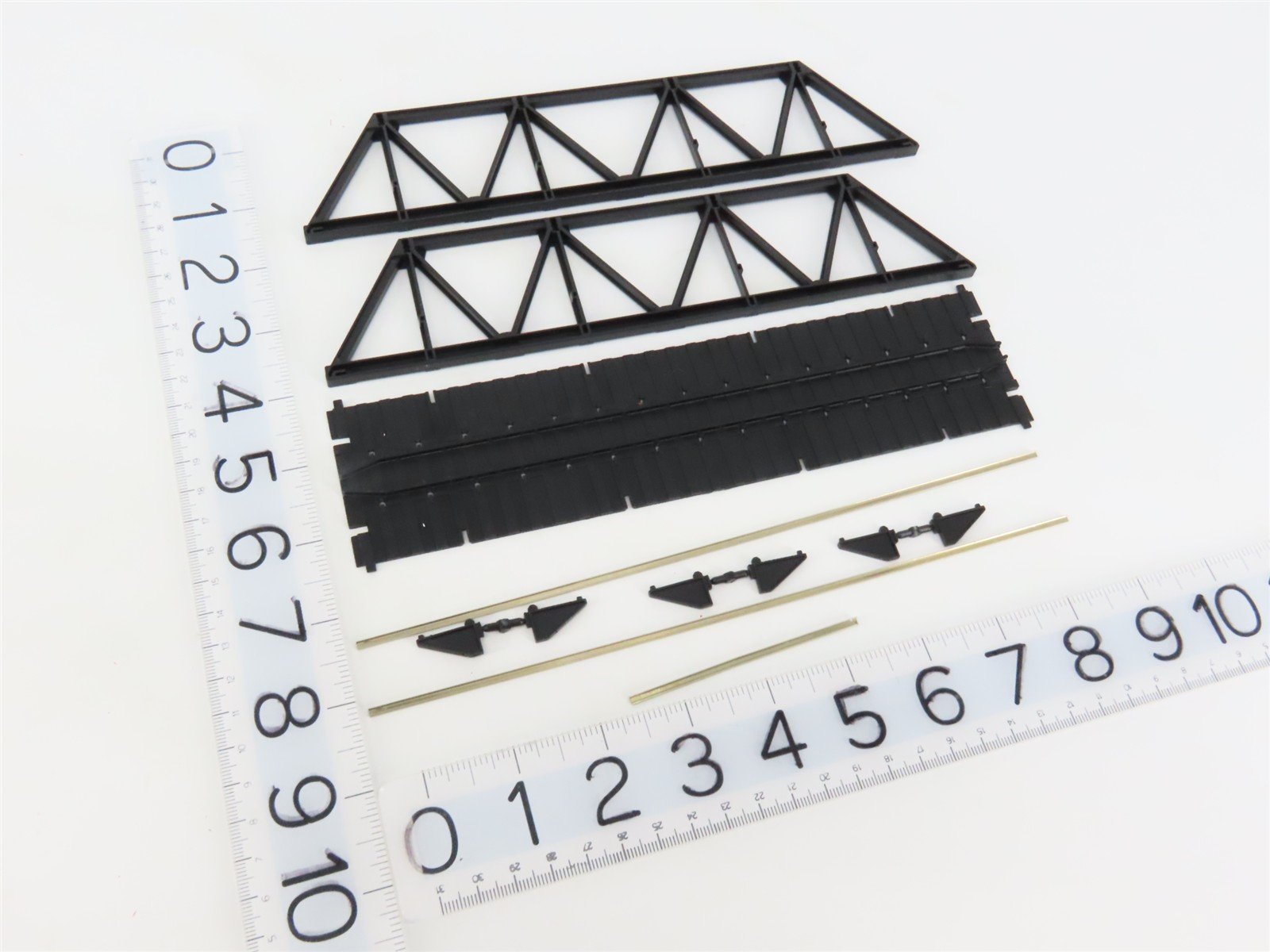 HO 1/87 Scale Atlas Kit 883 Warren Truss Bridge w/ Track
