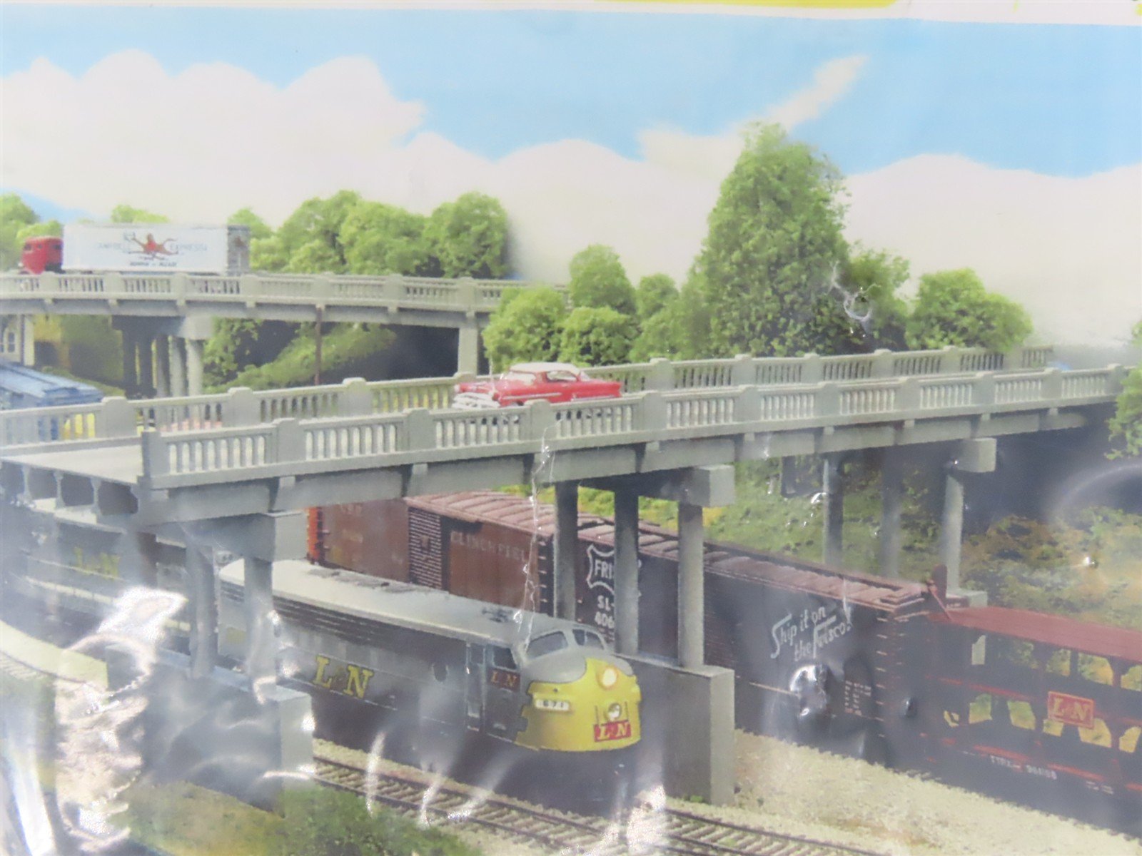 HO 1/87 Scale Rix Products Kit #628-0103 Early 150' Highway Overpass