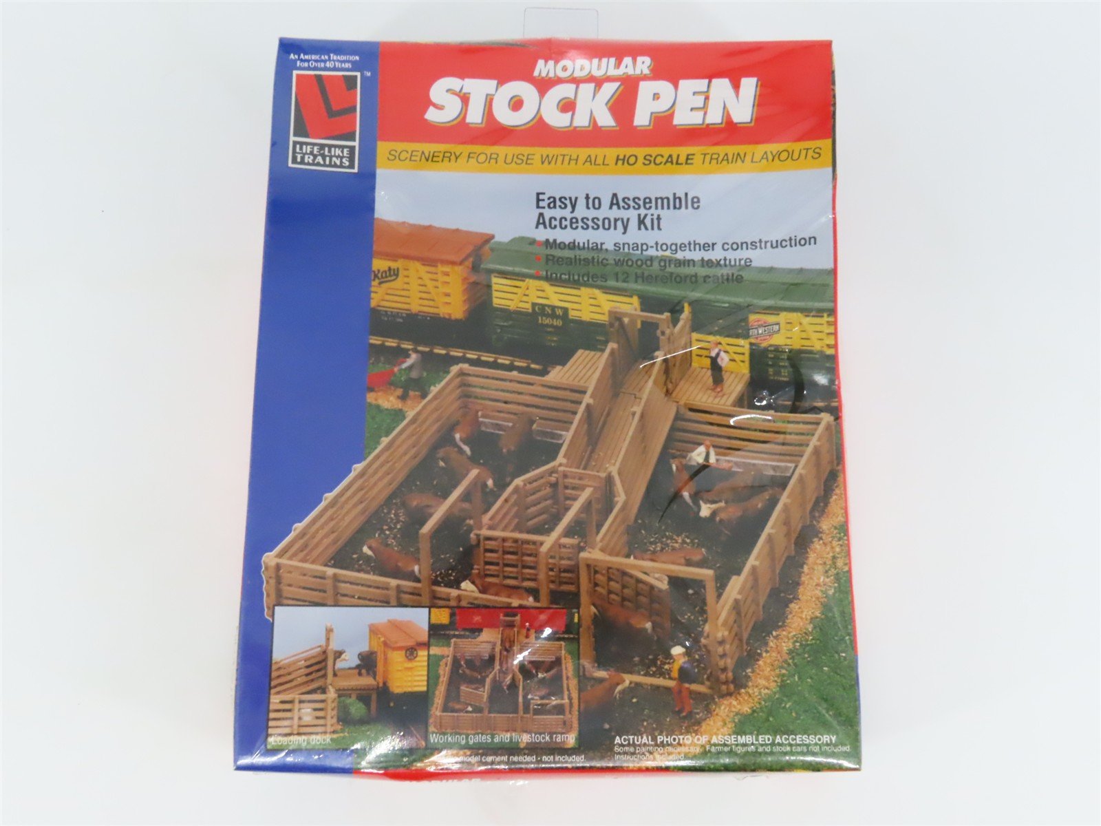 HO 1/87 Scale Life-Like Kit 1378 Modular Stock Pen w/ Cattle