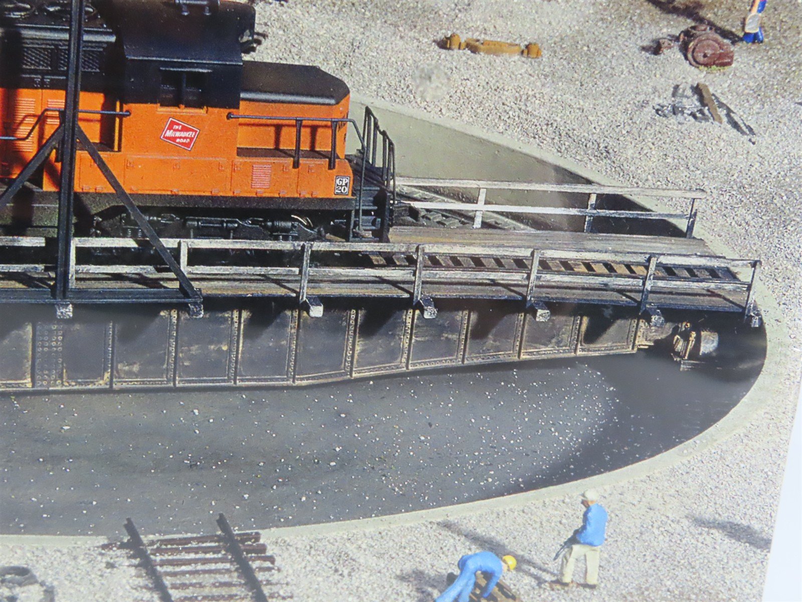 HO Scale Walthers Cornerstone 933-3171 Unpowered 90' Turntable - SEALED