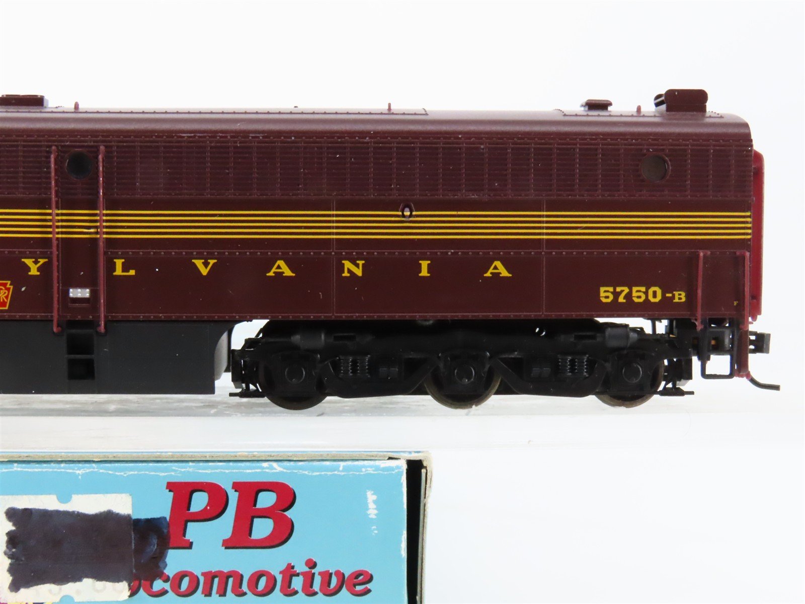 HO Scale Proto 2000 21686 PRR Pennsylvania ALCO PB Diesel #5750B - Unpowered