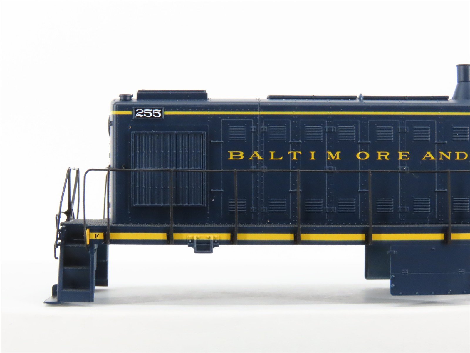 HO Proto 2000 23720 B&O Baltimore & Ohio S1 Diesel Switcher #255 - DCC Ready