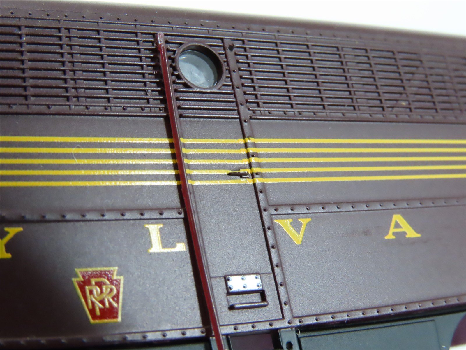 HO Scale Proto 2000 21685 PRR Pennsylvania ALCO PA Diesel #5753A - DCC Ready