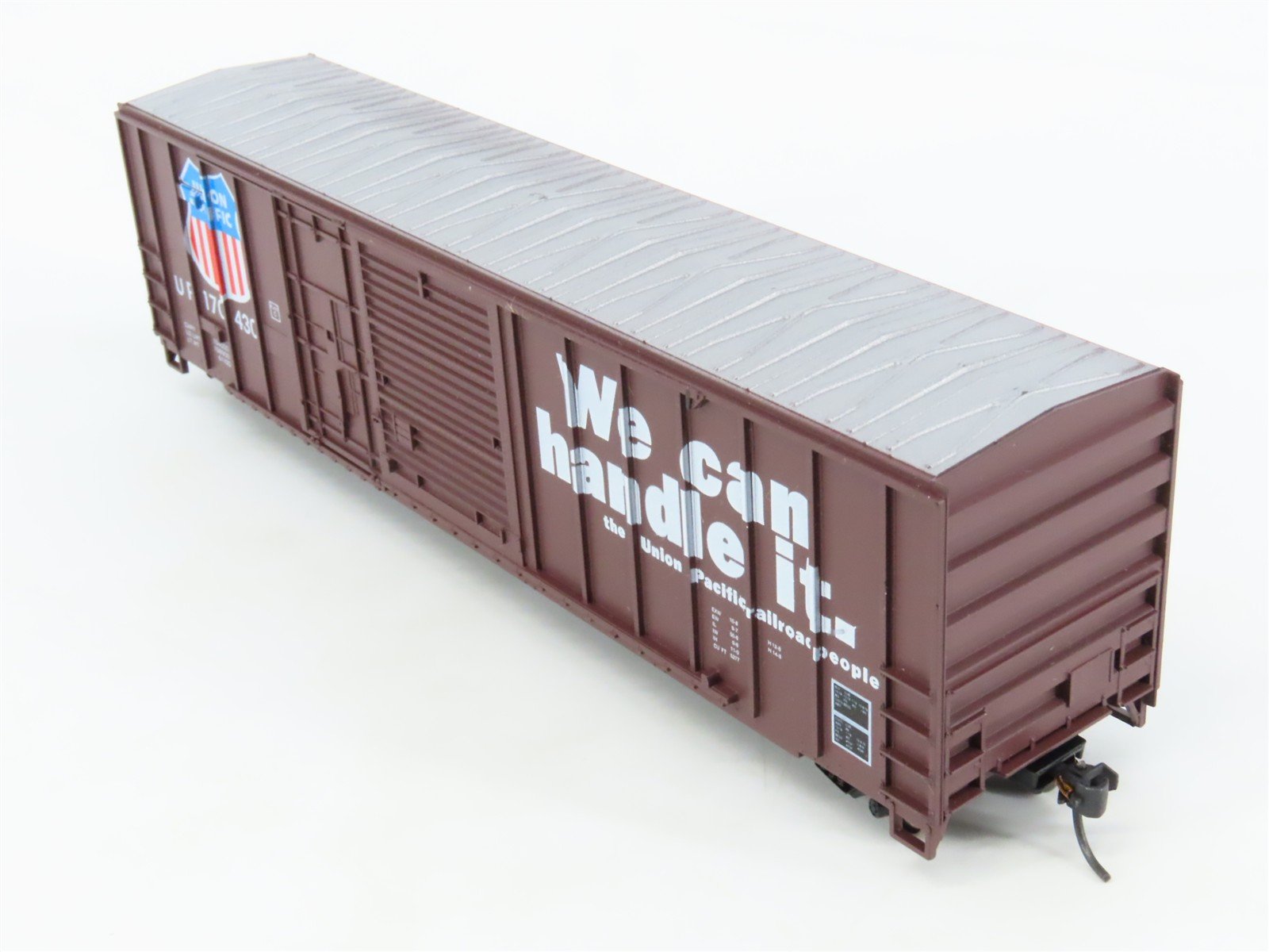 HO Scale Roundhouse 1937 UP Union Pacific Railroad 50' Box Car #170430 Upgraded