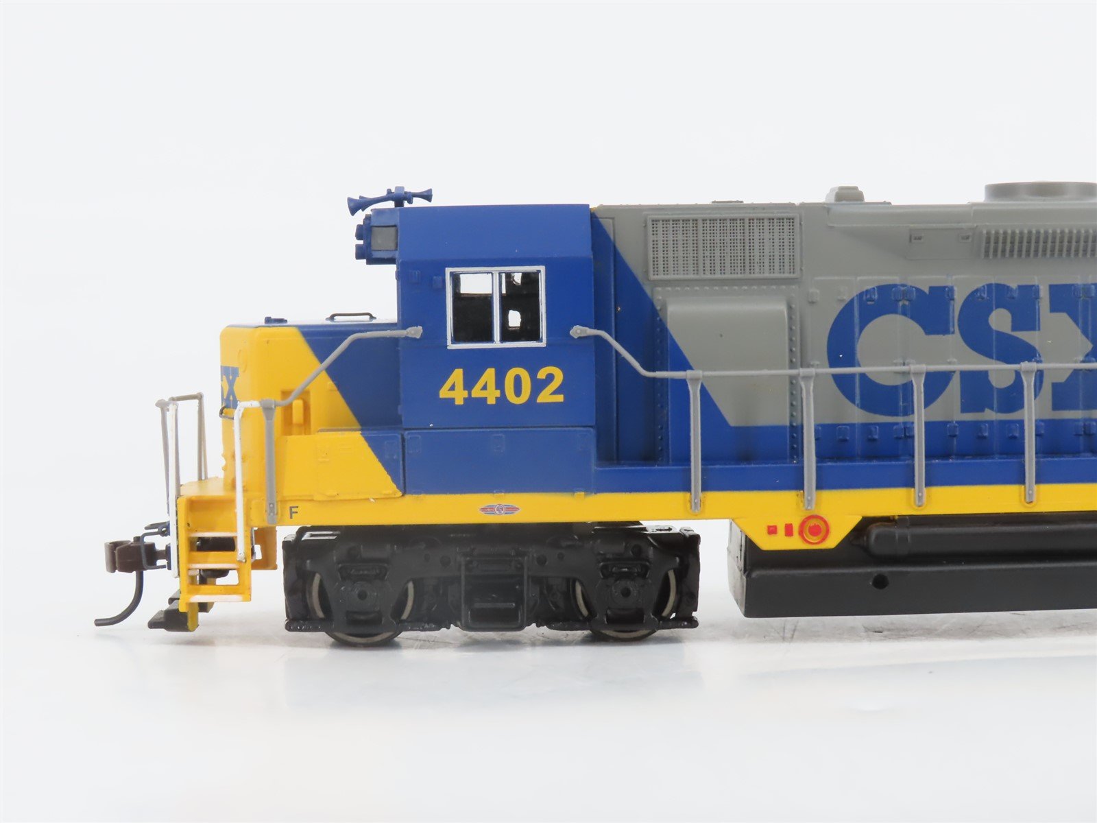 HO Scale Bachmann 60703 CSX Transportation EMD GP35 Diesel #4402 w/ DCC