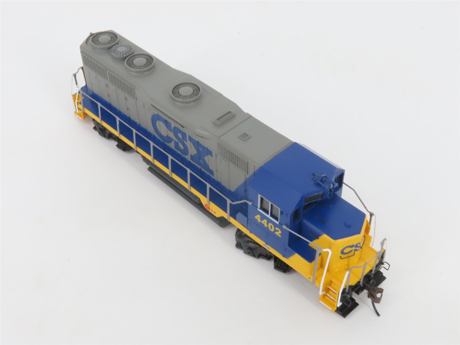 HO Scale Bachmann 60703 CSX Transportation EMD GP35 Diesel #4402 w/ DCC