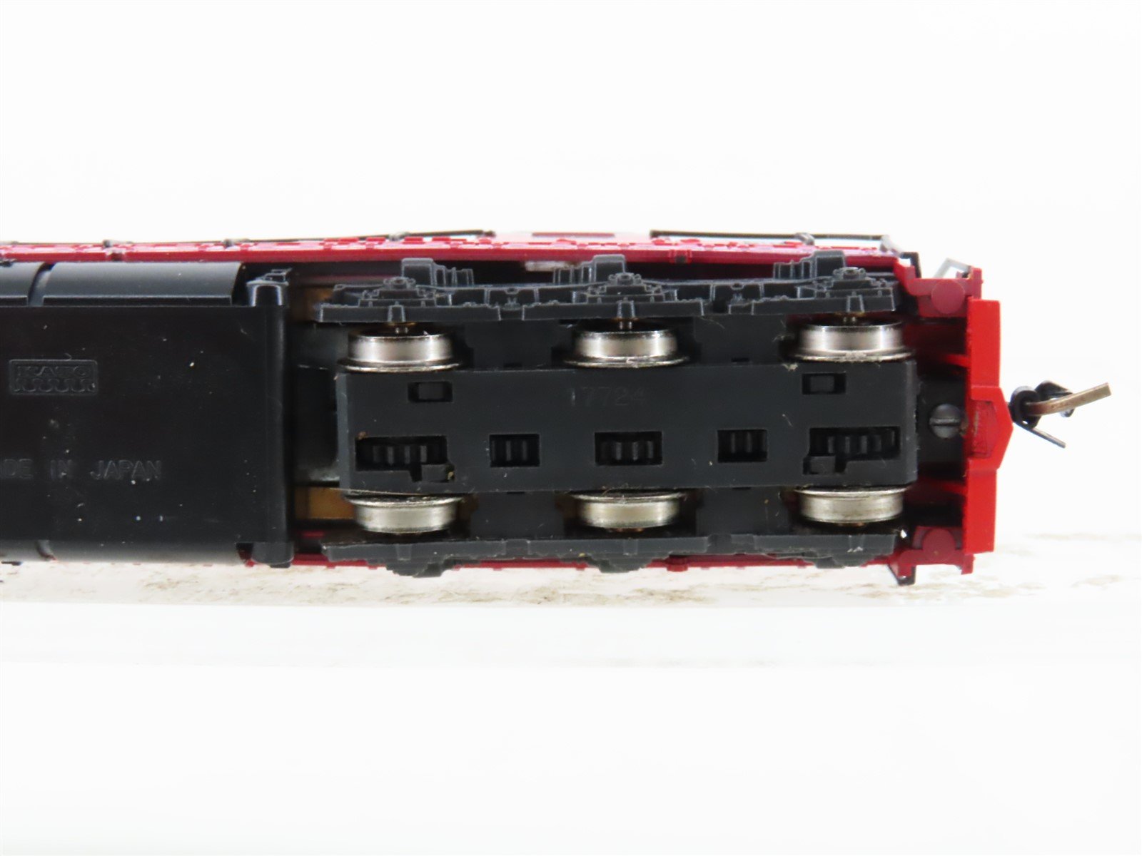 N Scale Atlas 4531 CBQ Burlington SD9 Diesel Locomotive #329