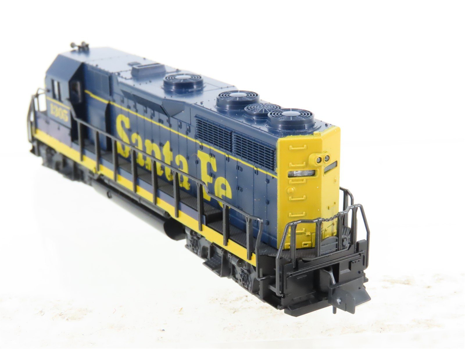 N Scale Atlas 4602 ATSF Santa Fe GP35 Diesel Locomotive #1305