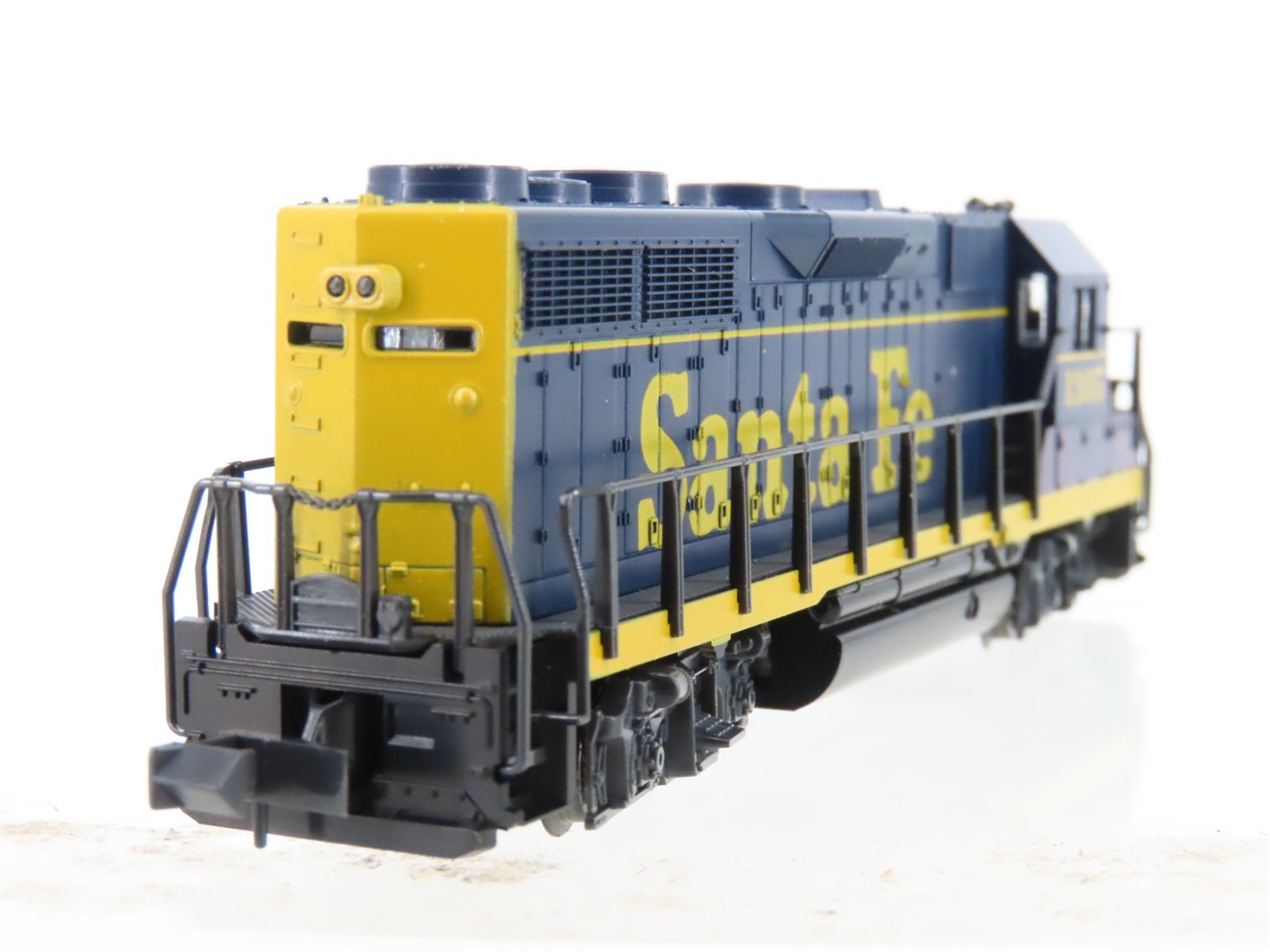 N Scale Atlas 4602 ATSF Santa Fe GP35 Diesel Locomotive #1305