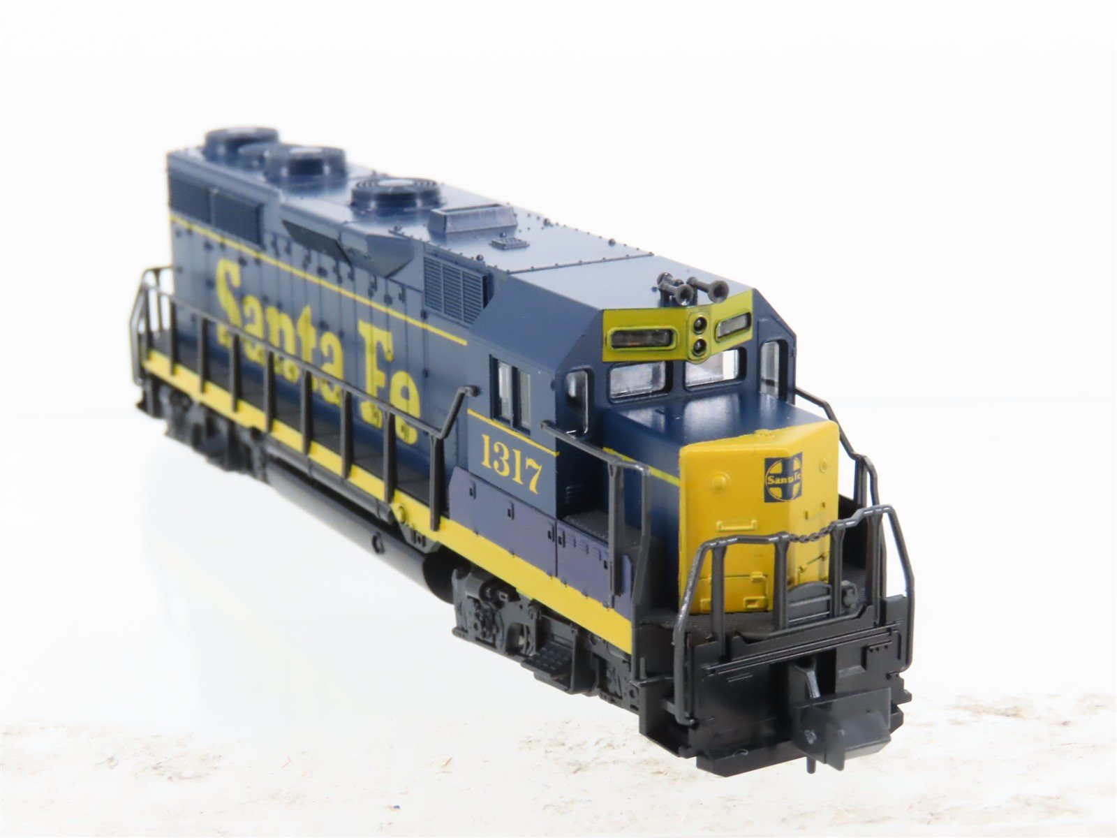 N Scale Atlas 4603 ATSF Santa Fe GP35 Diesel Locomotive #1317