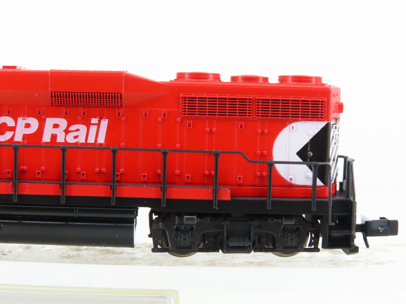 N Scale Atlas 4704 CP Canadian Pacific GP30 Diesel Locomotive #5000