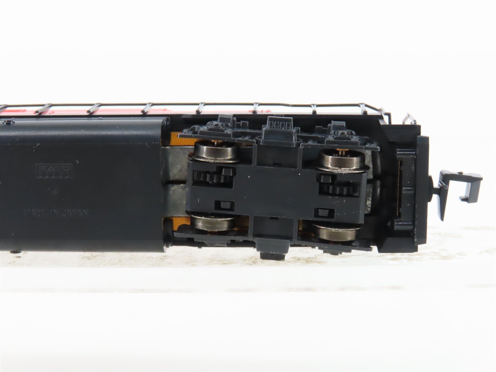 N Scale Atlas 4704 CP Canadian Pacific GP30 Diesel Locomotive #5000