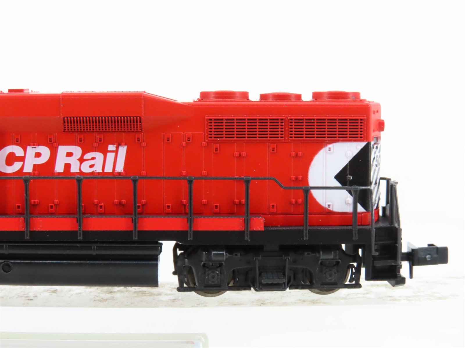 N Scale Atlas 4704 CP Canadian Pacific GP30 Diesel Locomotive #5000