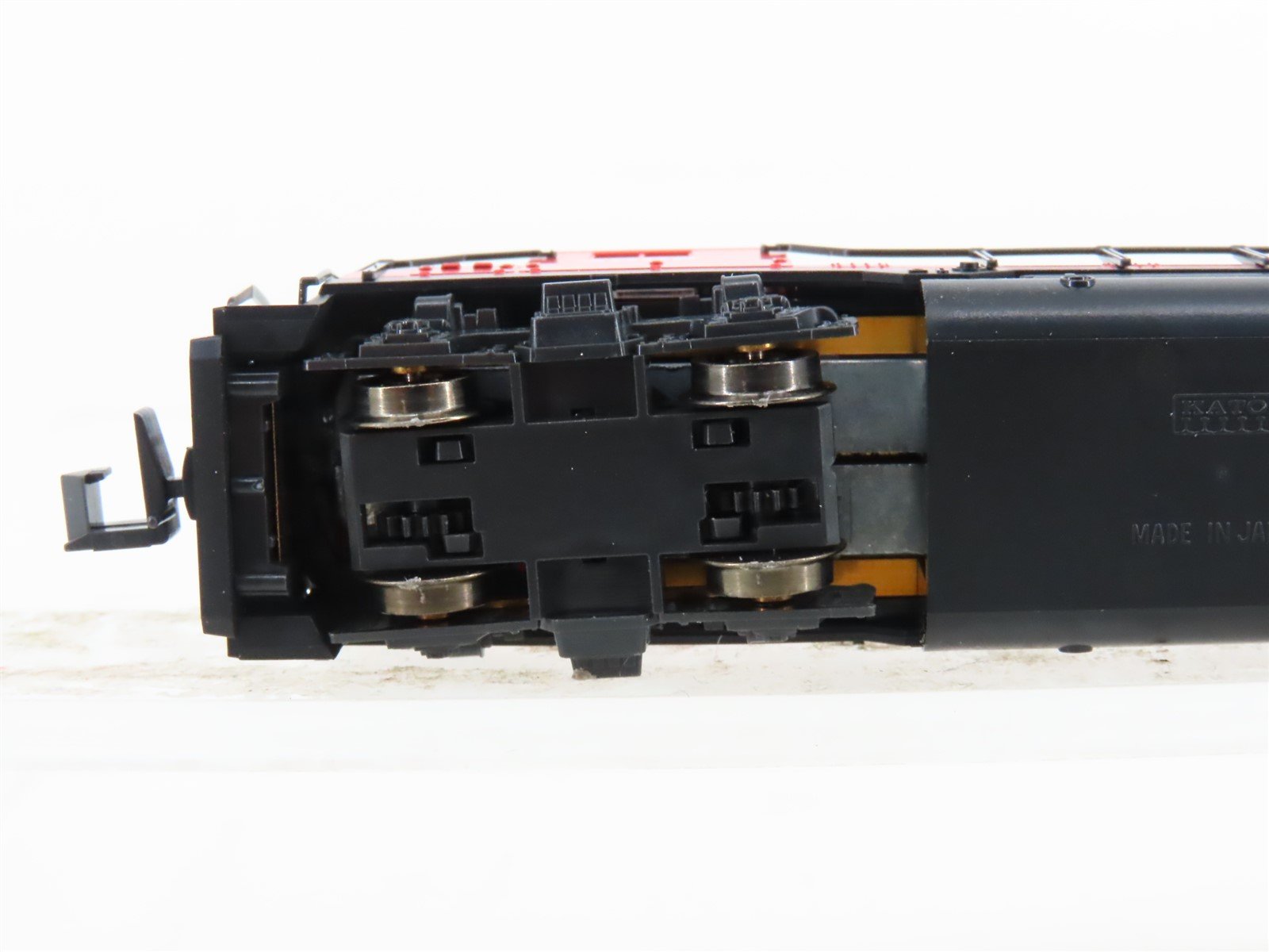 N Scale Atlas 4704 CP Canadian Pacific GP30 Diesel Locomotive #5000