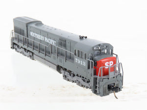 N Scale KATO 176-17A SP Southern Pacific U30C Diesel Locomotive #7913