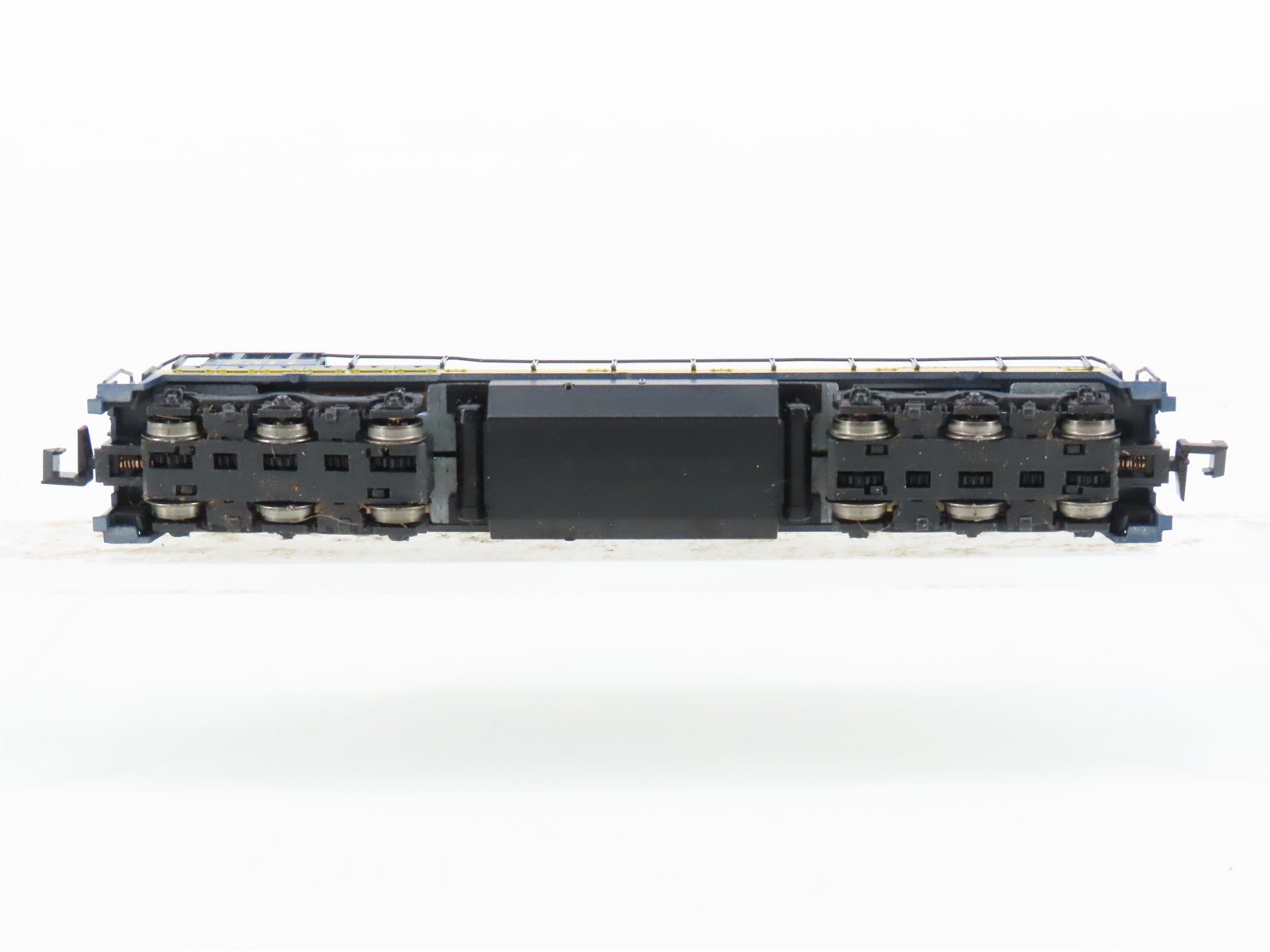 N Scale KATO 176-17D ATSF Santa Fe U30C Diesel Locomotive #7514