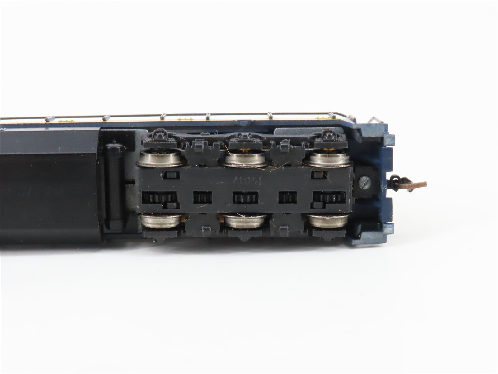 N Scale KATO 176-17D ATSF Santa Fe U30C Diesel Locomotive #7514