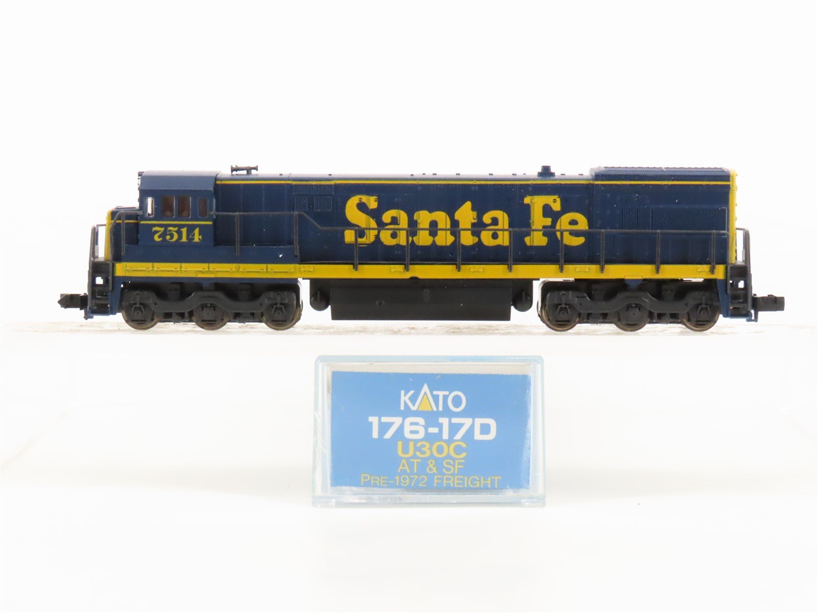 N Scale KATO 176-17D ATSF Santa Fe U30C Diesel Locomotive #7514
