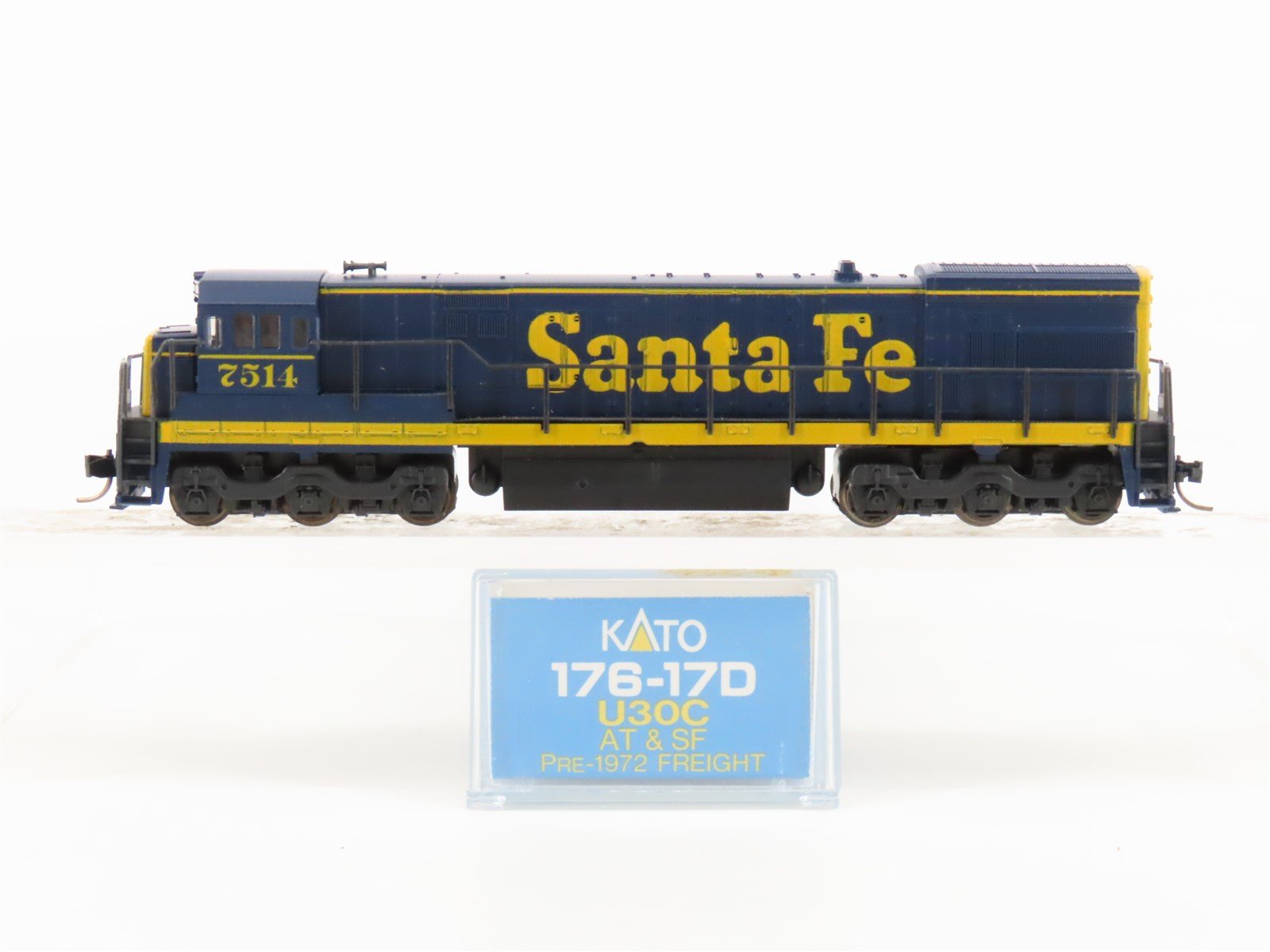 N Scale KATO 176-17D ATSF Santa Fe U30C Diesel Locomotive #7514