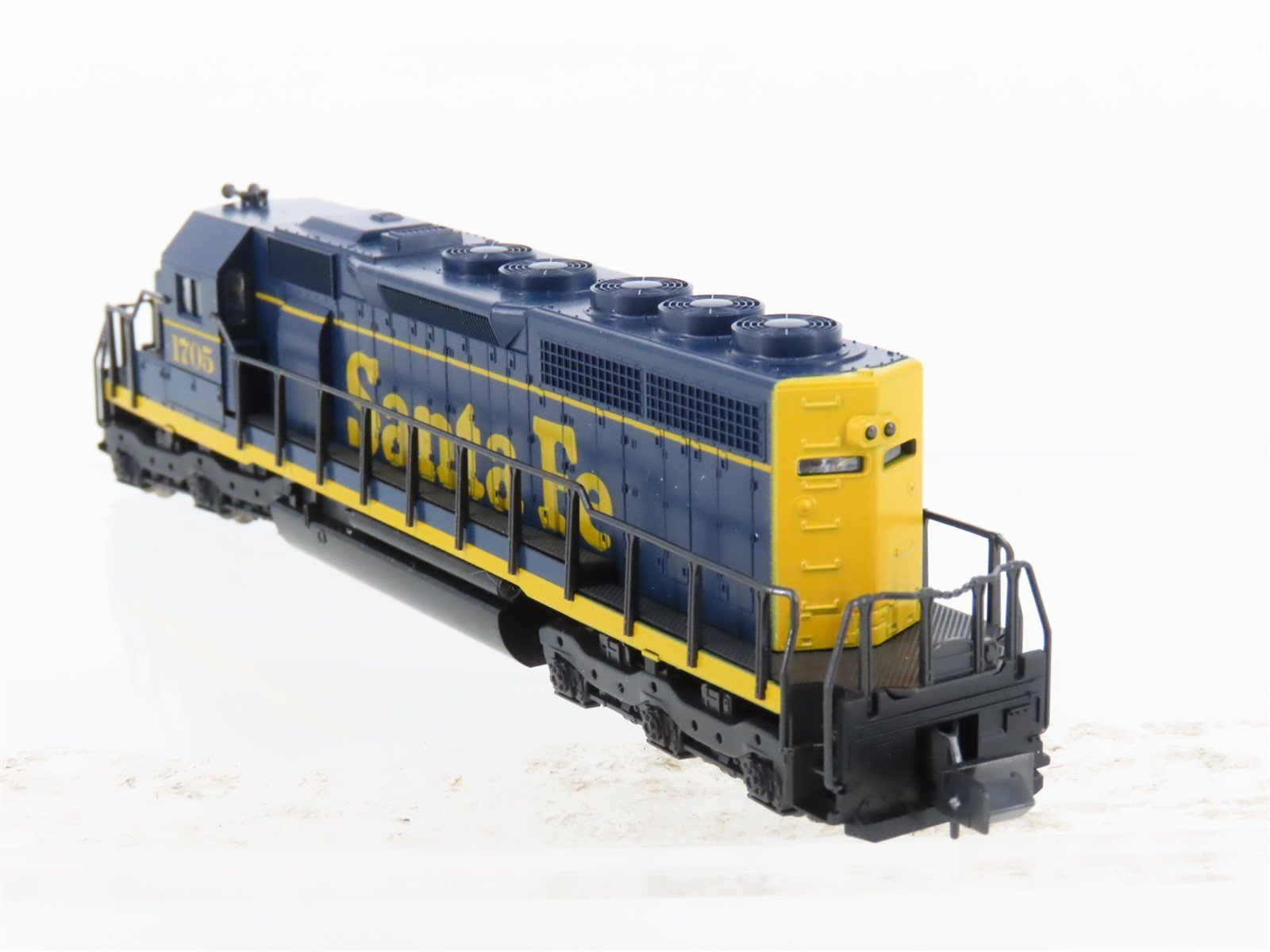 N Scale KATO 176-20G ATSF Santa Fe SD40 Diesel Locomotive #1705