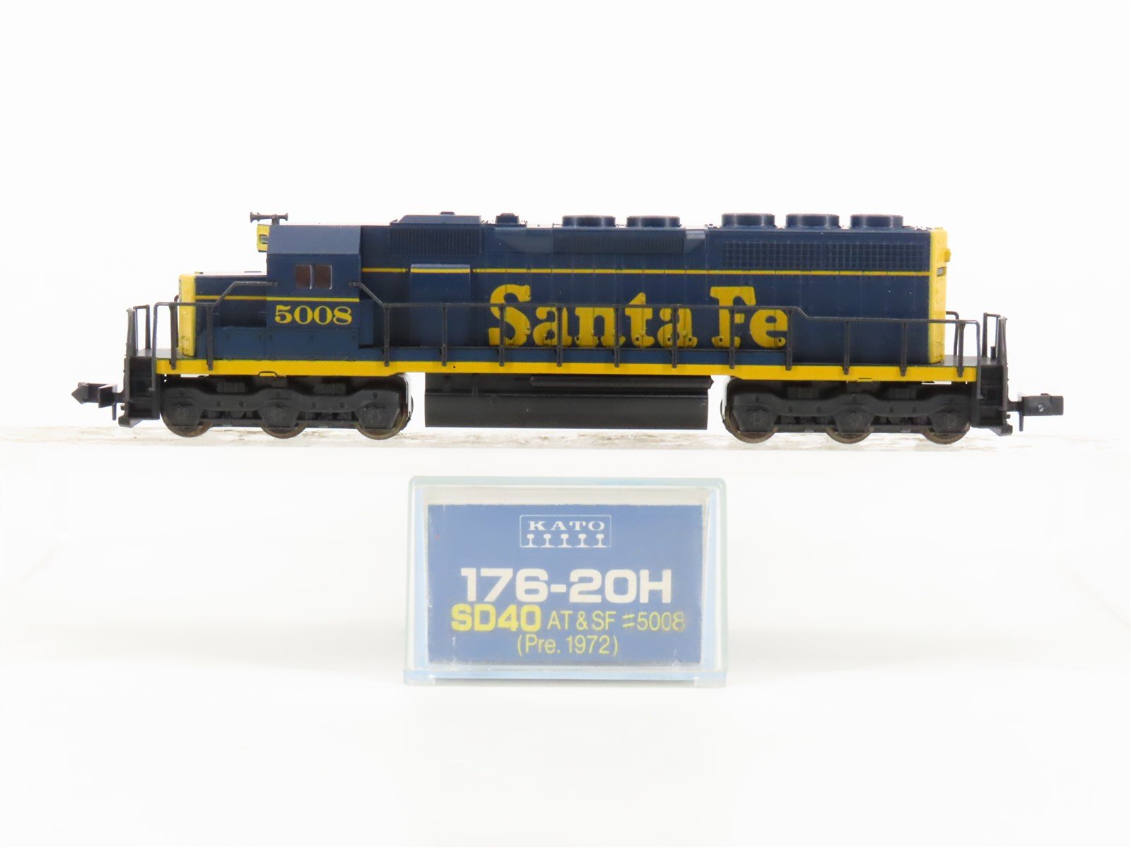 N Scale KATO 176-20G ATSF Santa Fe SD40 Diesel Locomotive #1705