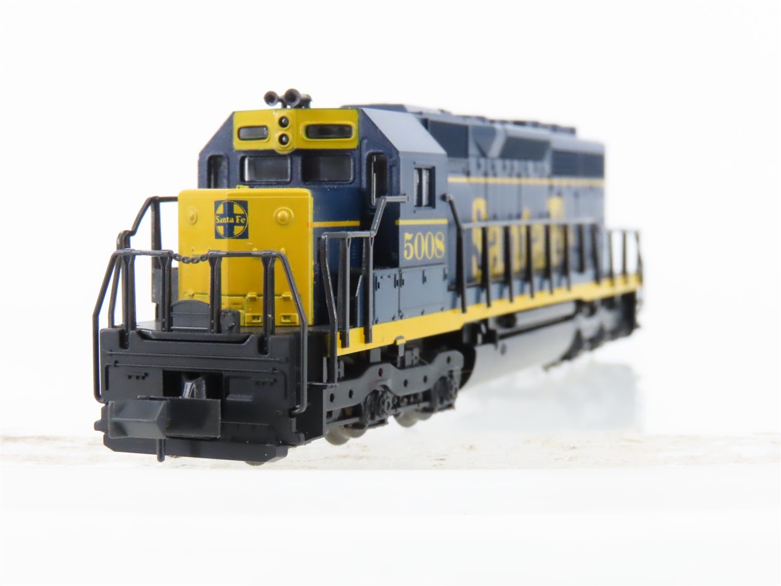 N Scale KATO 176-20H ATSF Santa Fe SD40 Diesel Locomotive #5008