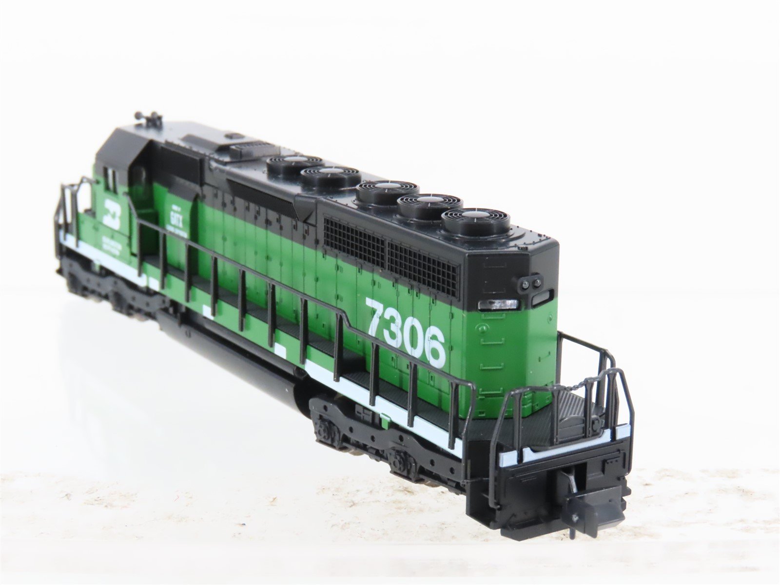 N Scale KATO 176-20J BN Burlington Northern SD40-2 Diesel Locomotive #7306