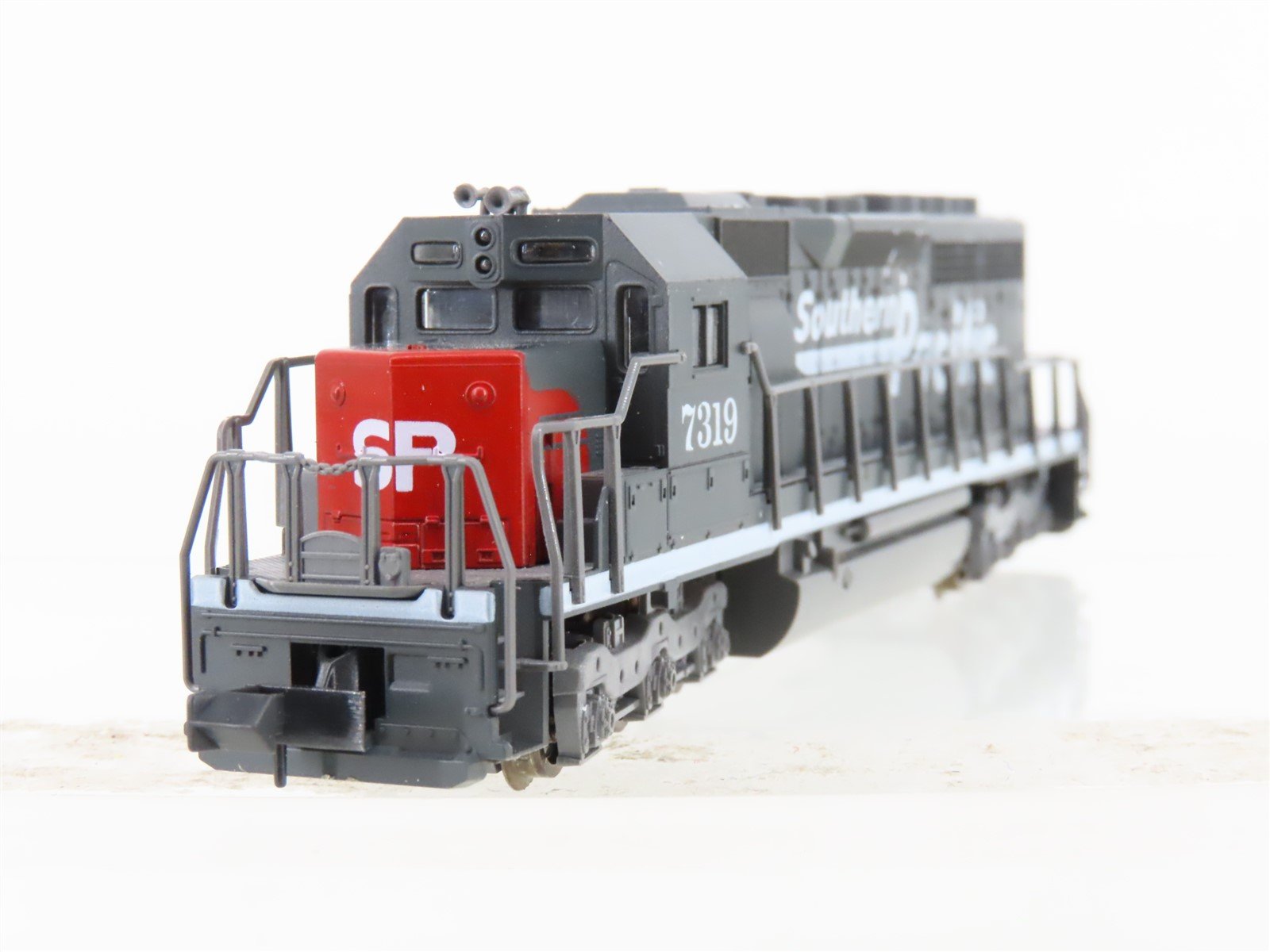 N Scale KATO 176-20U SP Southern Pacific SD40 Diesel Locomotive #7319