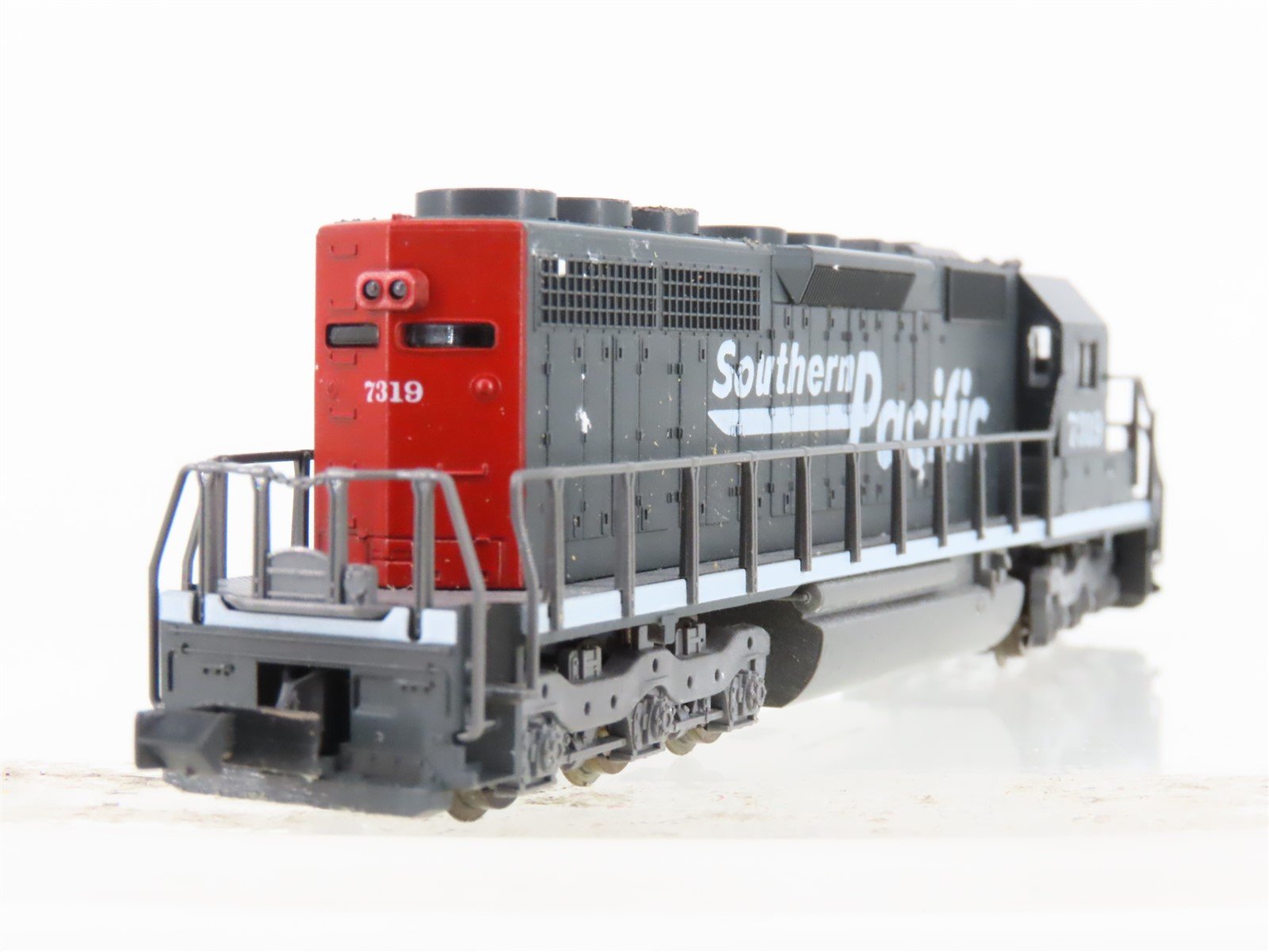 N Scale KATO 176-20U SP Southern Pacific SD40 Diesel Locomotive #7319