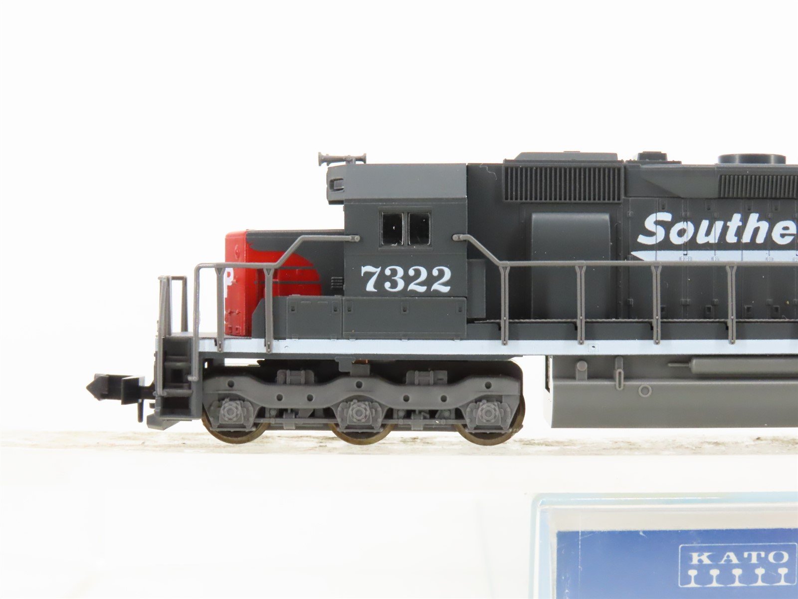 N Scale KATO 176-20V SP Southern Pacific SD40 Diesel Locomotive #7322
