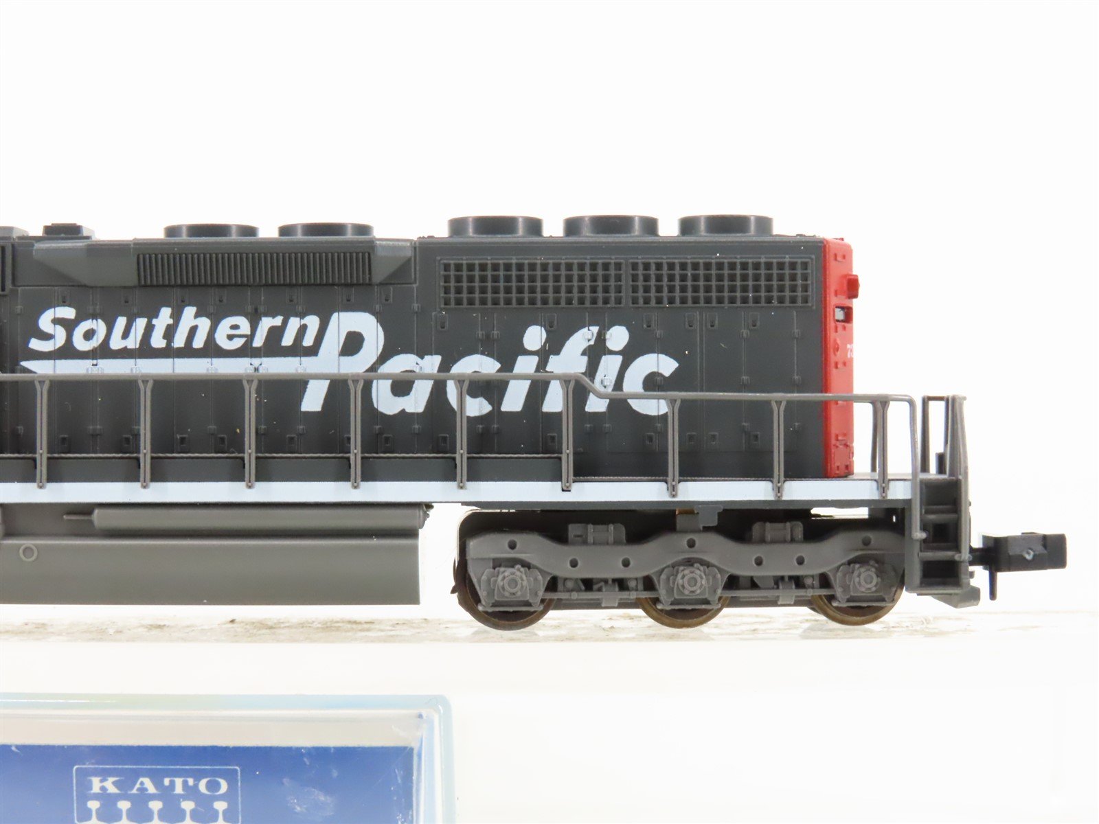 N Scale KATO 176-20V SP Southern Pacific SD40 Diesel Locomotive #7322