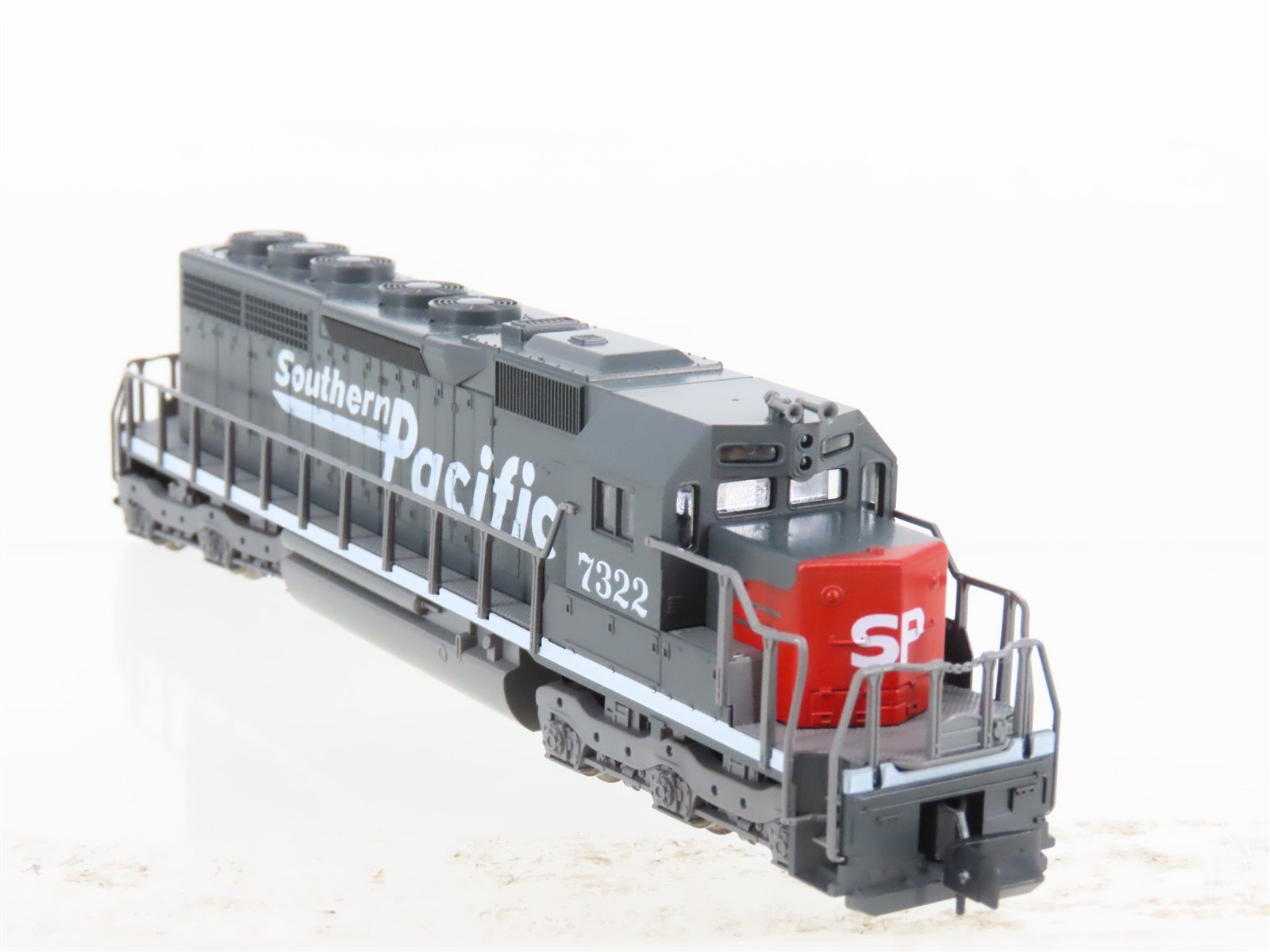 N Scale KATO 176-20V SP Southern Pacific SD40 Diesel Locomotive #7322