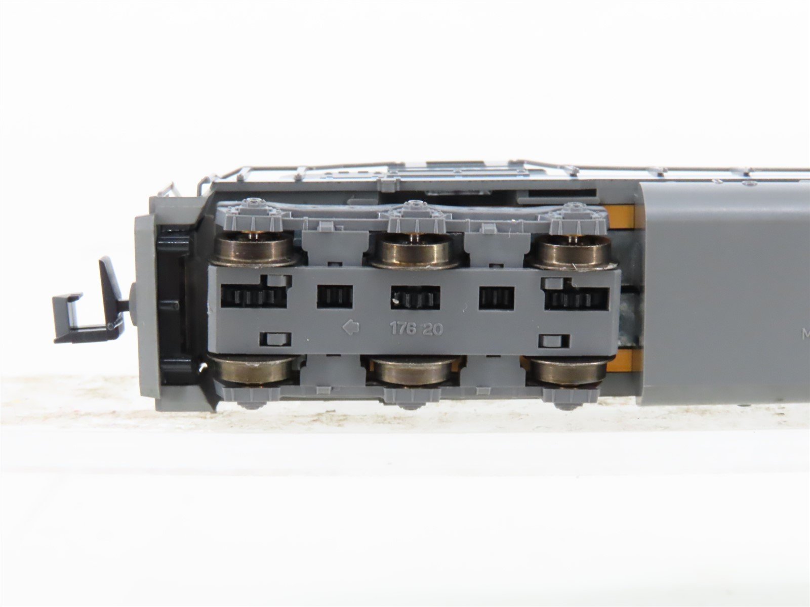 N Scale KATO 176-20V SP Southern Pacific SD40 Diesel Locomotive #7322
