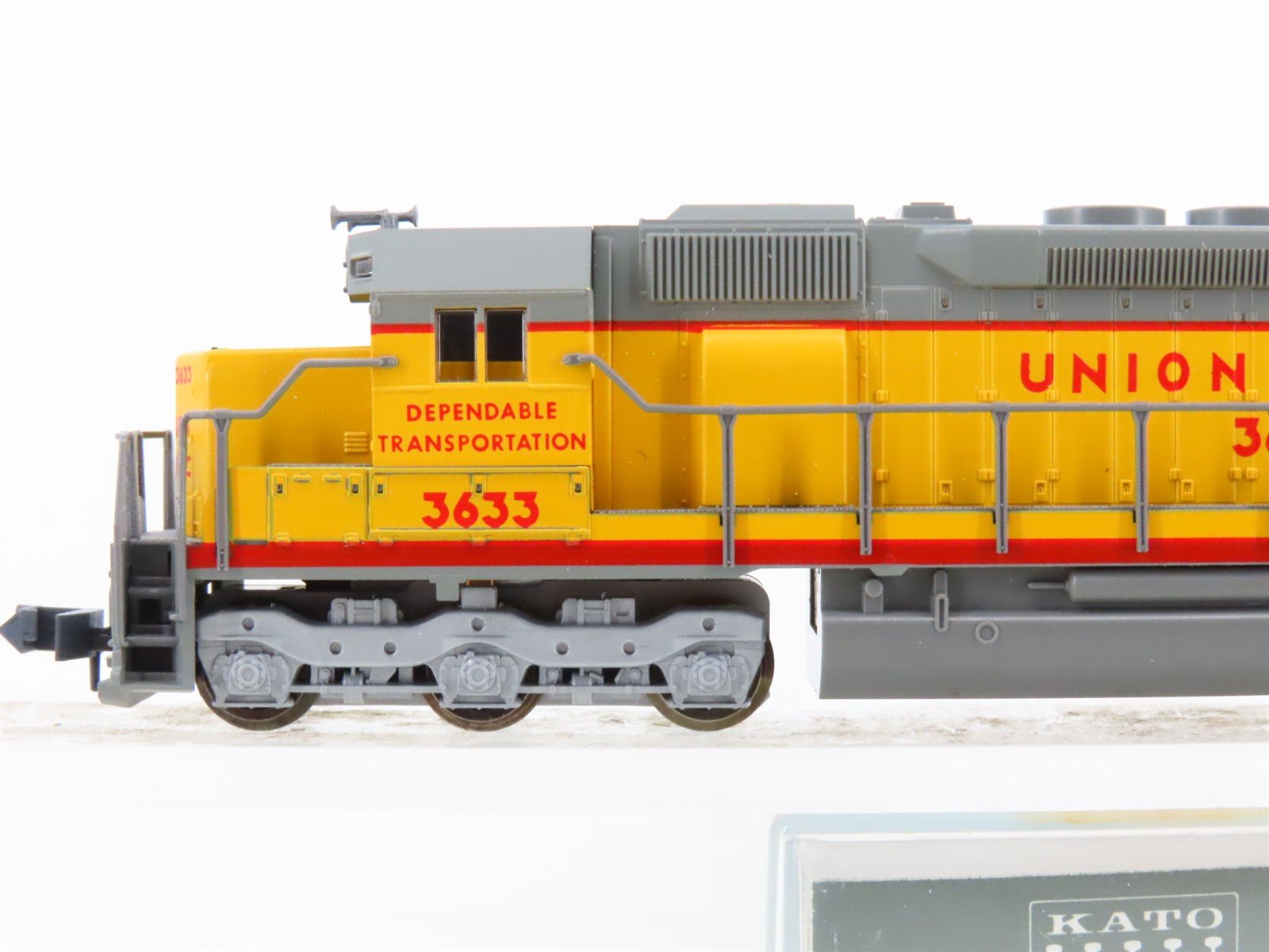 N Scale KATO 176-31C UP Union Pacific SD40 Diesel Locomotive #3633